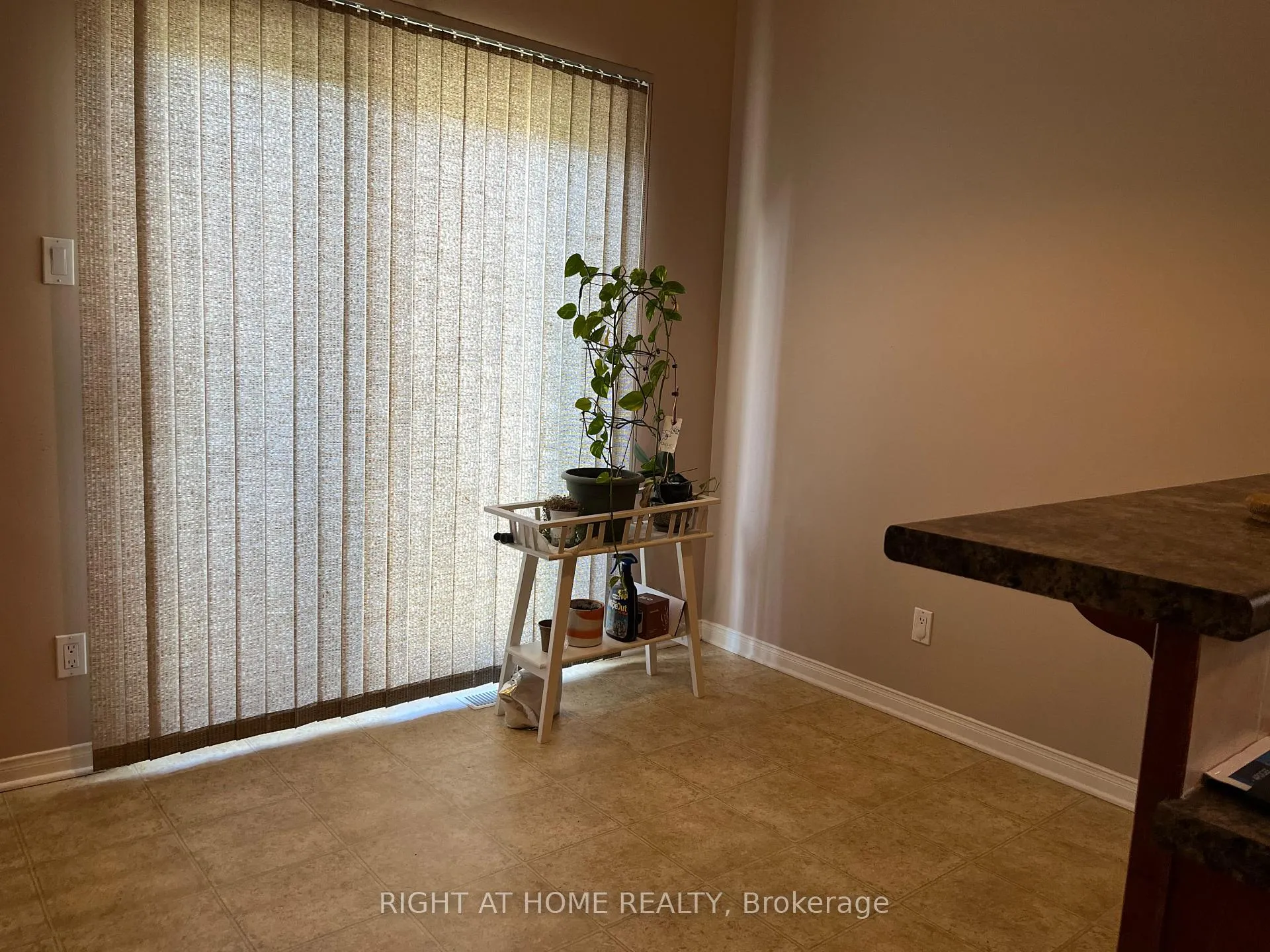 Photo 17 of 270 Deercroft Avenue, Ottawa, Barrhaven - Longfields — HOMEH