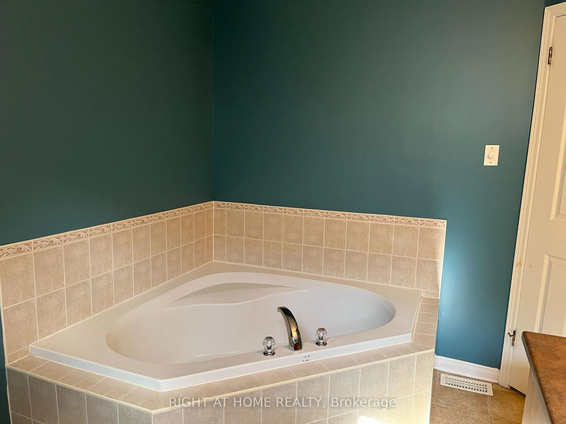 Photo 22 of 270 Deercroft Avenue, Ottawa, Barrhaven - Longfields — HOMEH