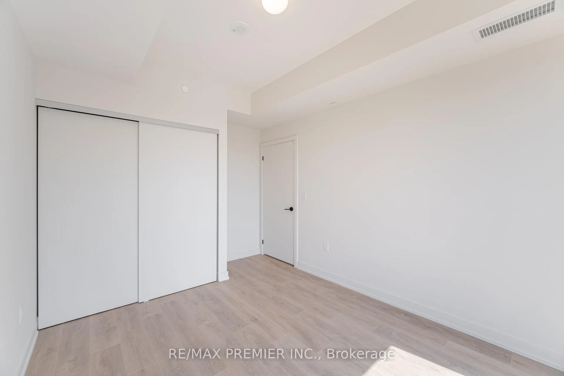 Photo 13 of Unit 708, 181 Sterling Avenue, Toronto, Dufferin Grove — HOMEH