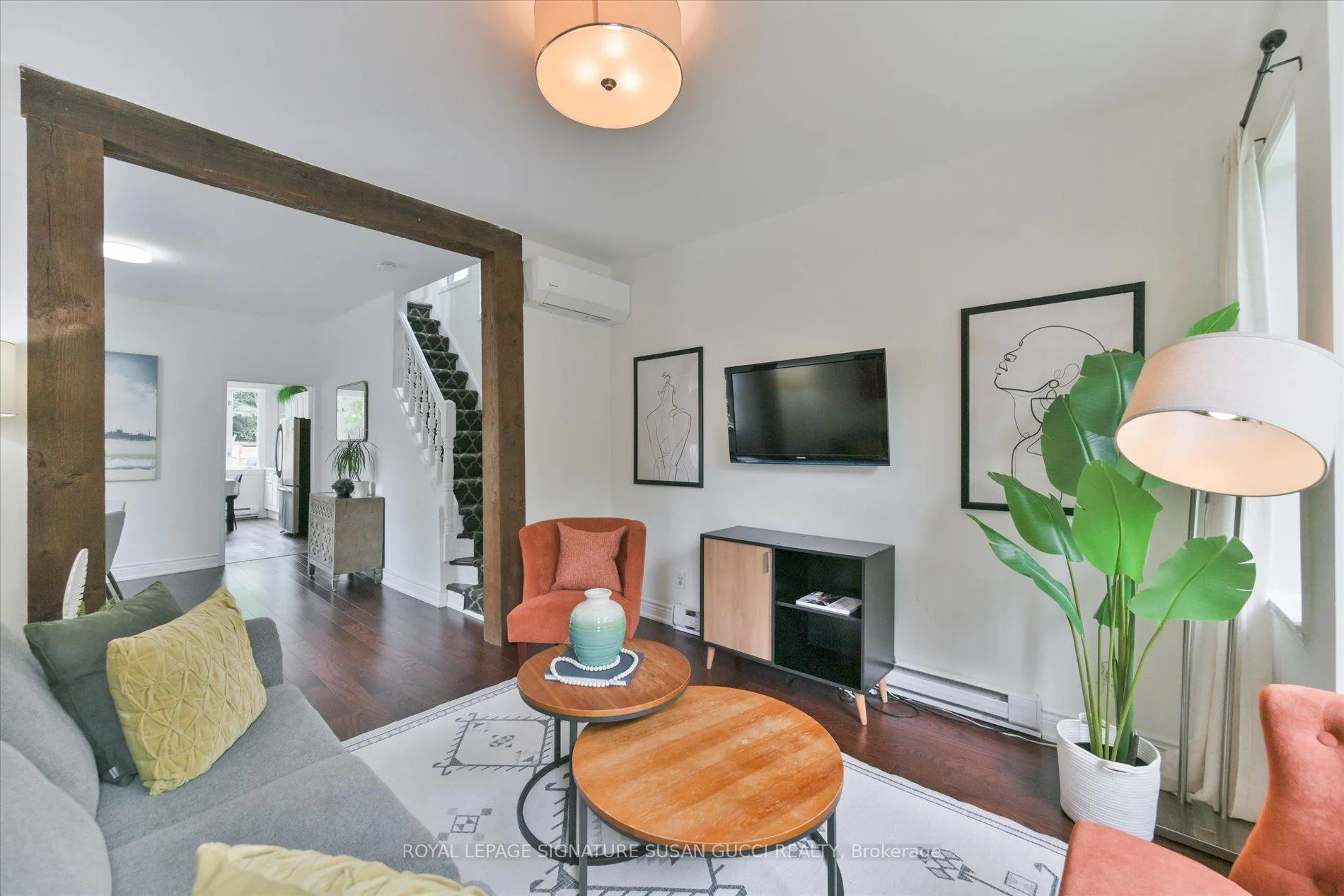 Photo 10 of 79 Balfour Avenue, Toronto, East End-Danforth — HOMEH