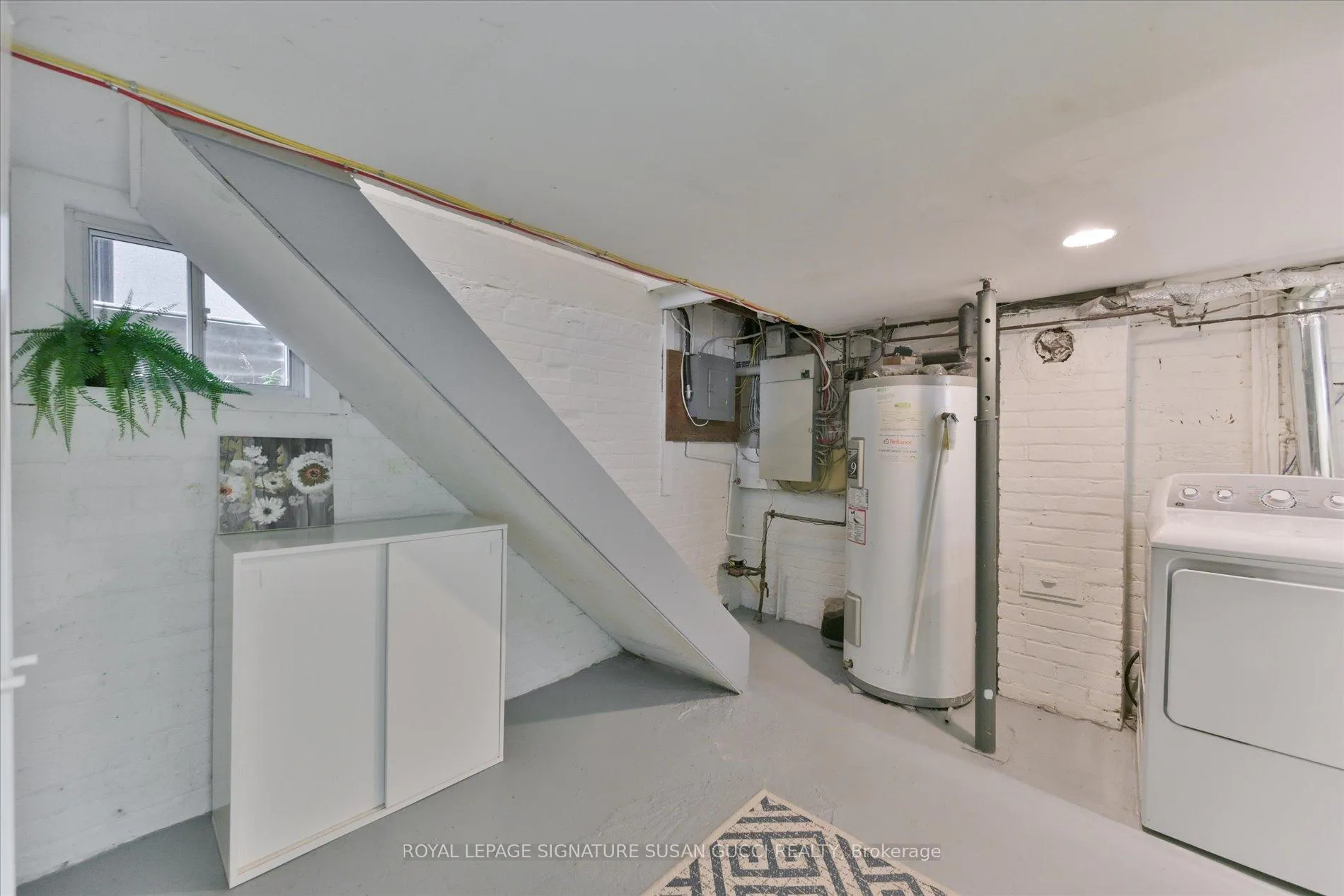 Photo 29 of 79 Balfour Avenue, Toronto, East End-Danforth — HOMEH