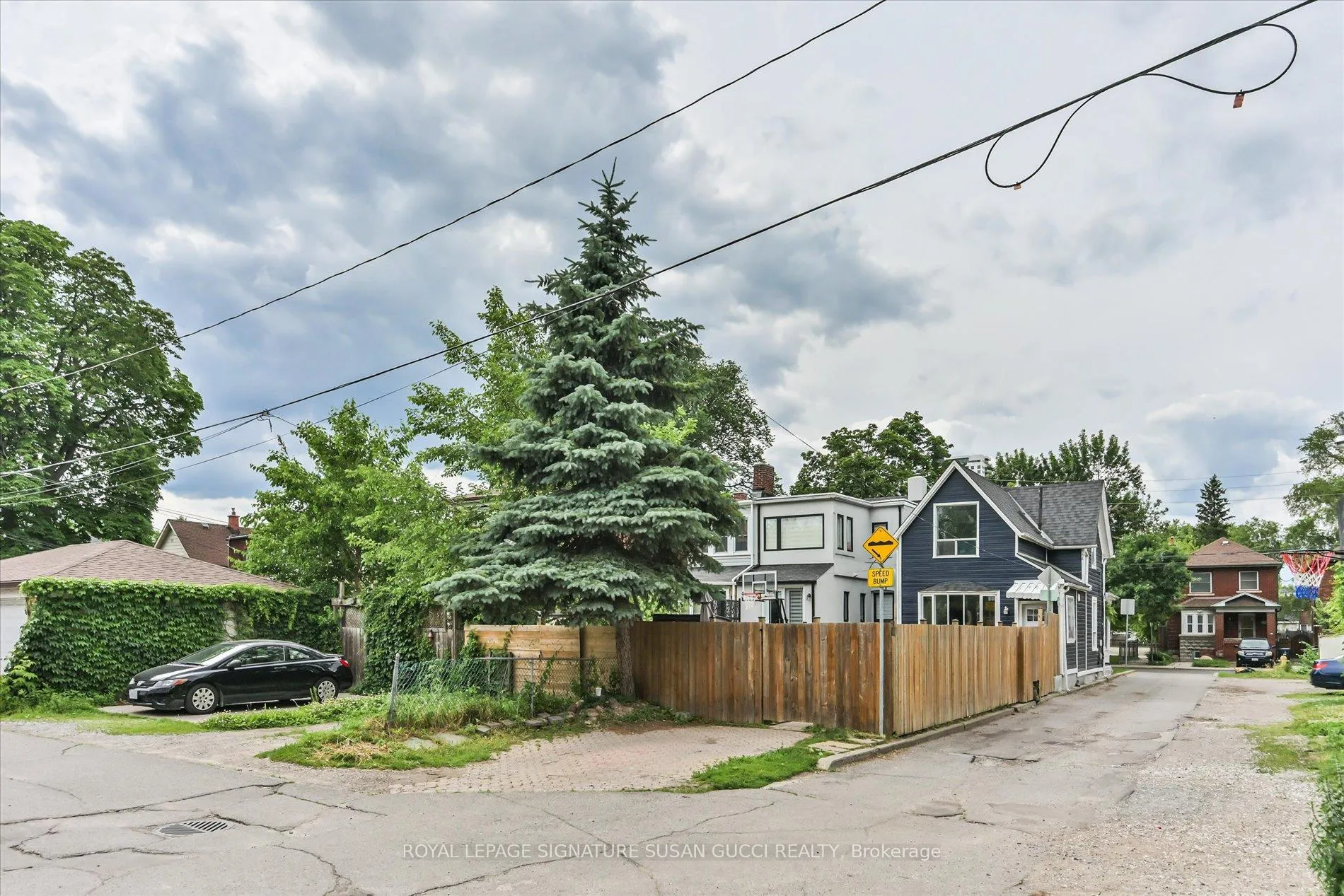 Photo 42 of 79 Balfour Avenue, Toronto, East End-Danforth — HOMEH