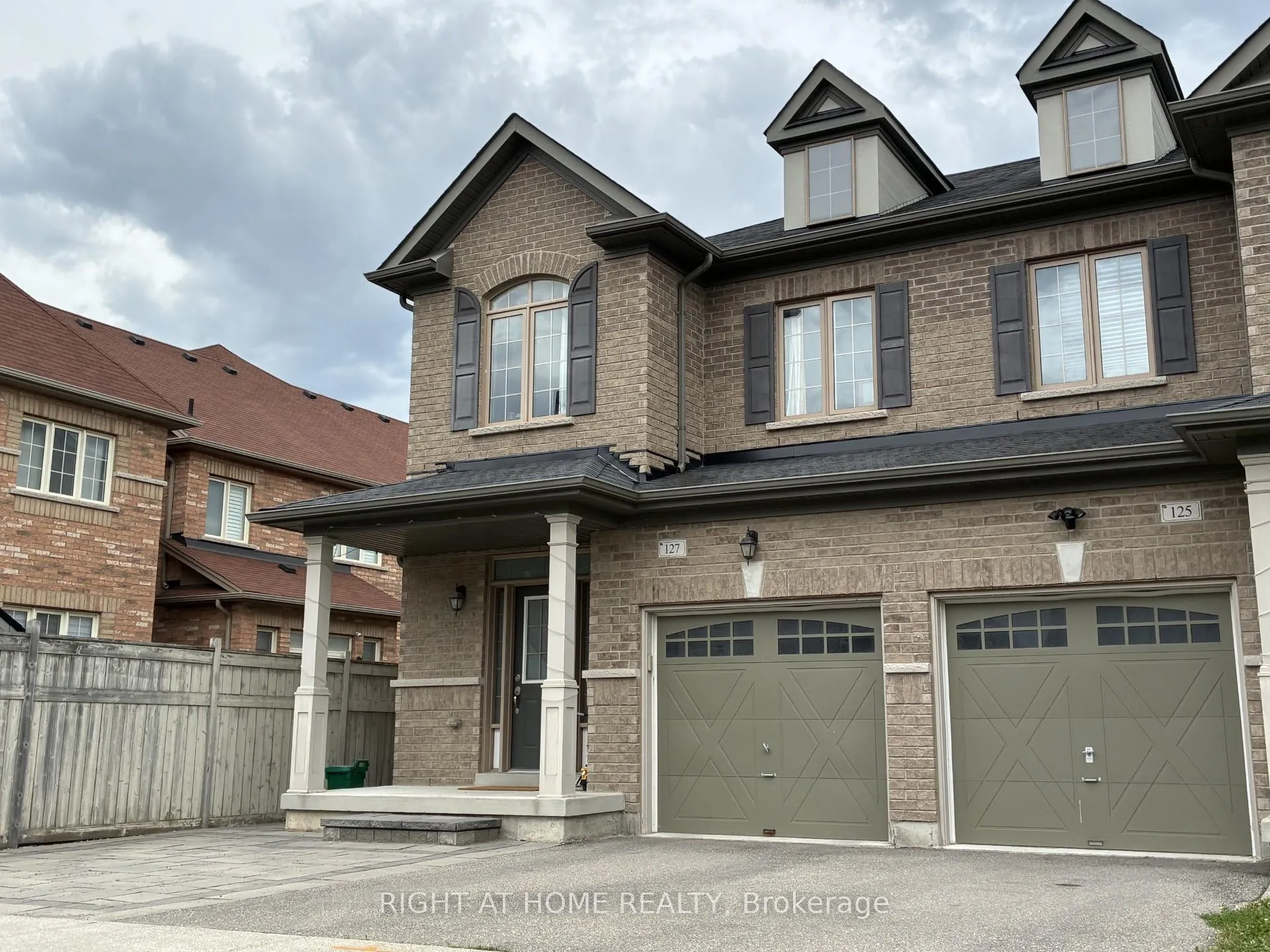 Photo 1 of 127 Wilfred Murison Avenue, Markham, Berczy — HOMEH