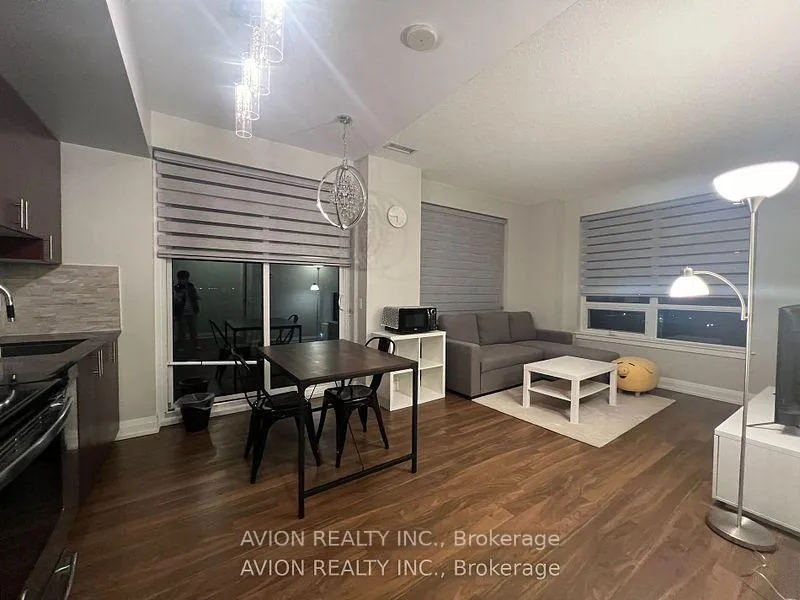 Photo 4 of Unit 412, 7167 Yonge Street, Markham, Thornhill — HOMEH