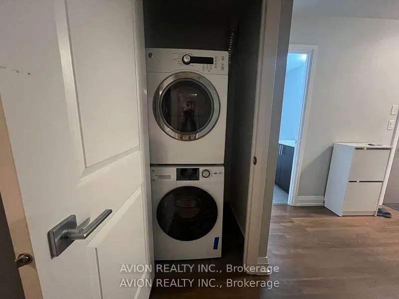 Photo 14 of Unit 412, 7167 Yonge Street, Markham, Thornhill — HOMEH