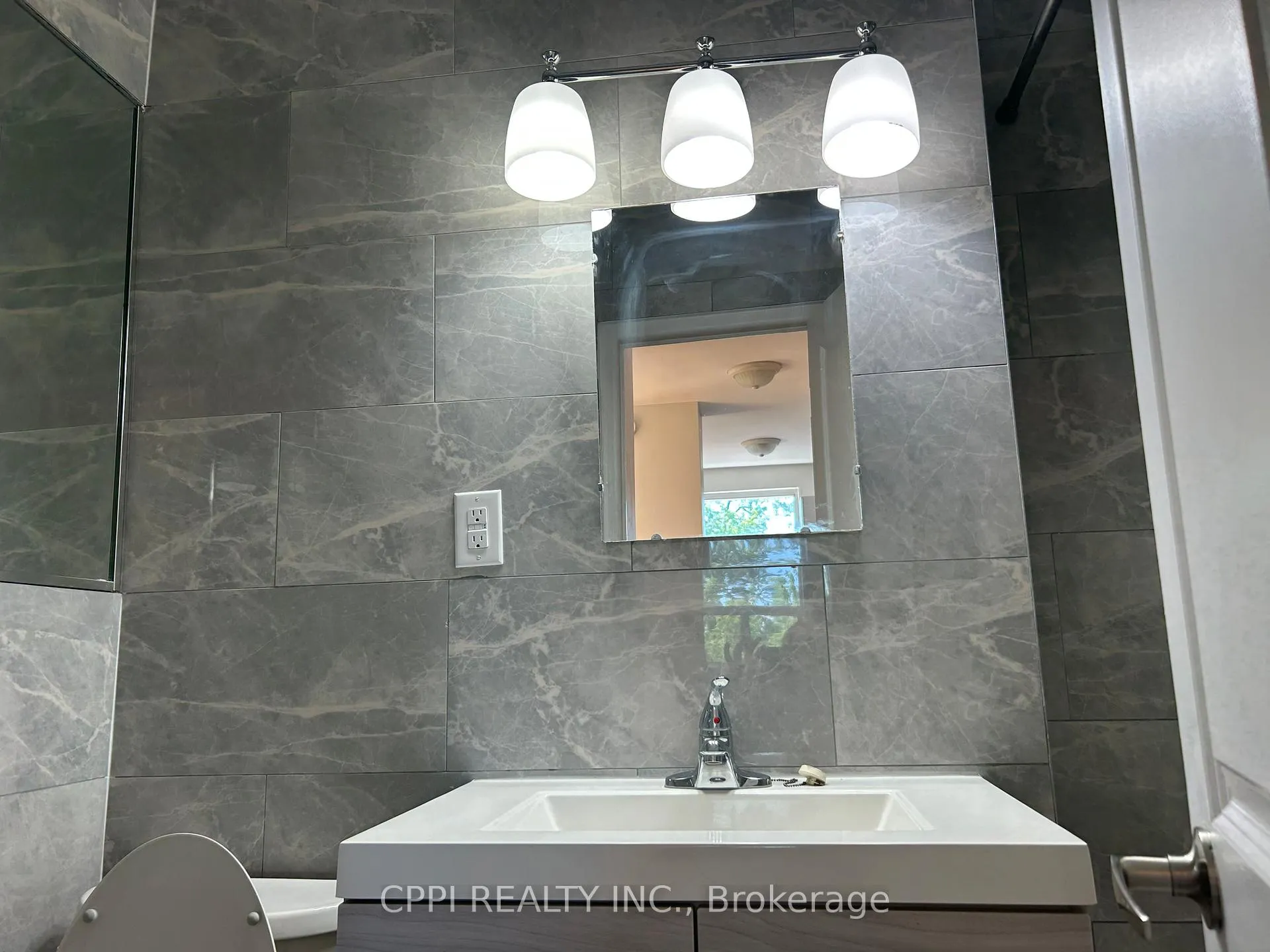 Photo 1 of Unit 302, 6 Hill Heights Road, Etobicoke, Stonegate-Queensway — HOMEH