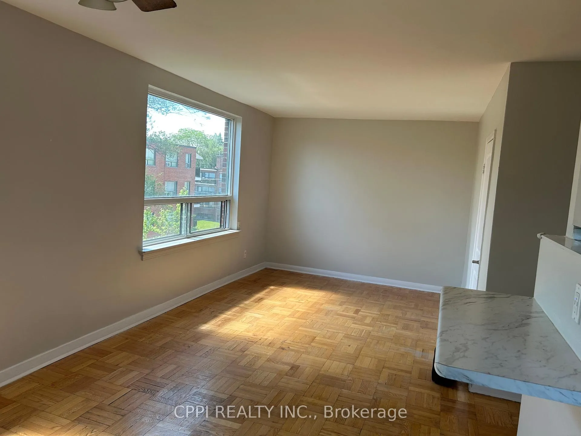 Photo 6 of Unit 302, 6 Hill Heights Road, Etobicoke, Stonegate-Queensway — HOMEH