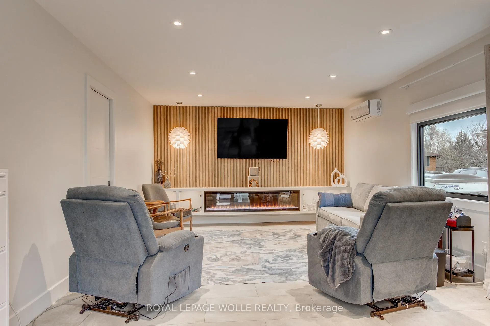 Photo 15 of 112 Mitchell Street, North Dumfries, Ayr — HOMEH