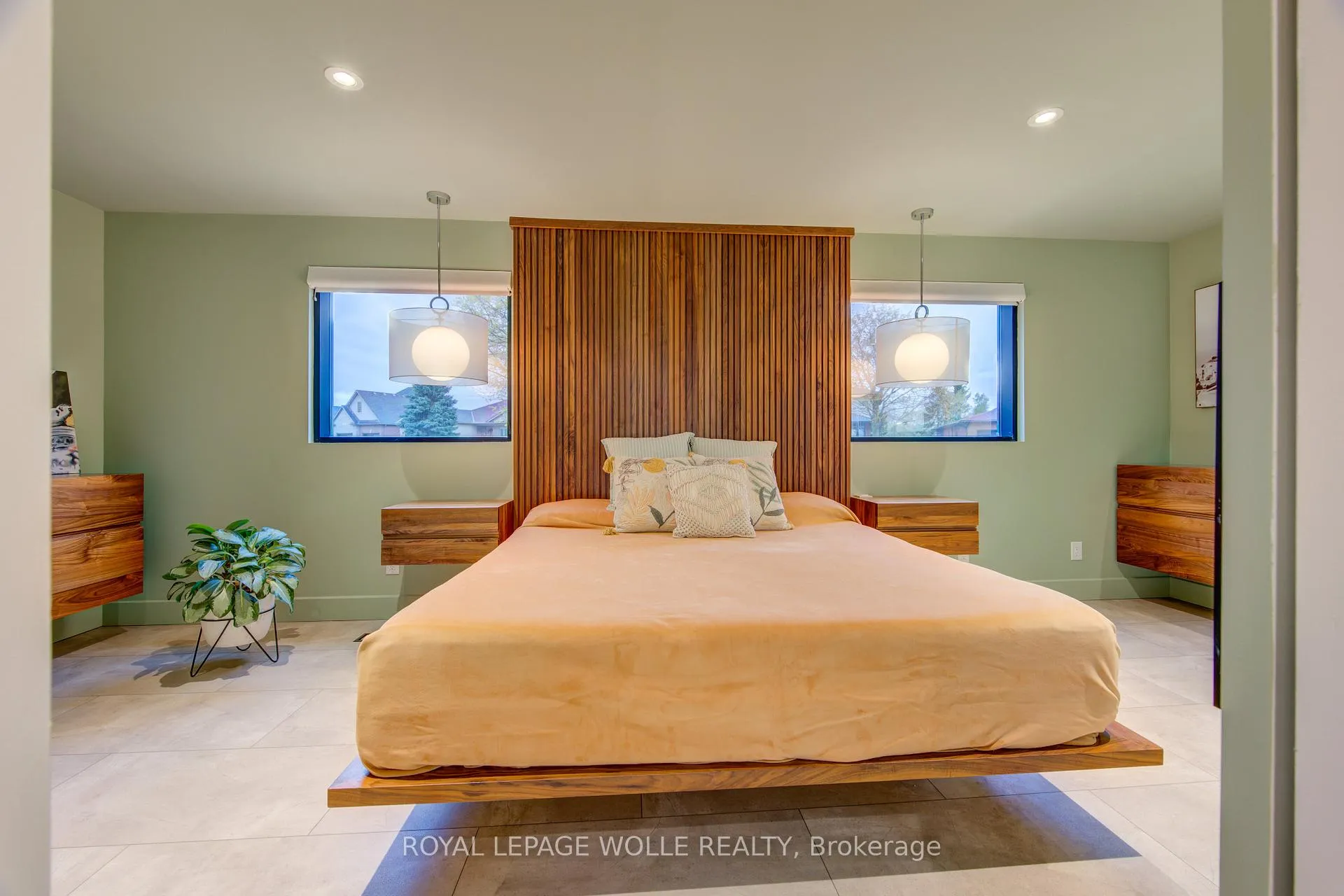 Photo 26 of 112 Mitchell Street, North Dumfries, Ayr — HOMEH