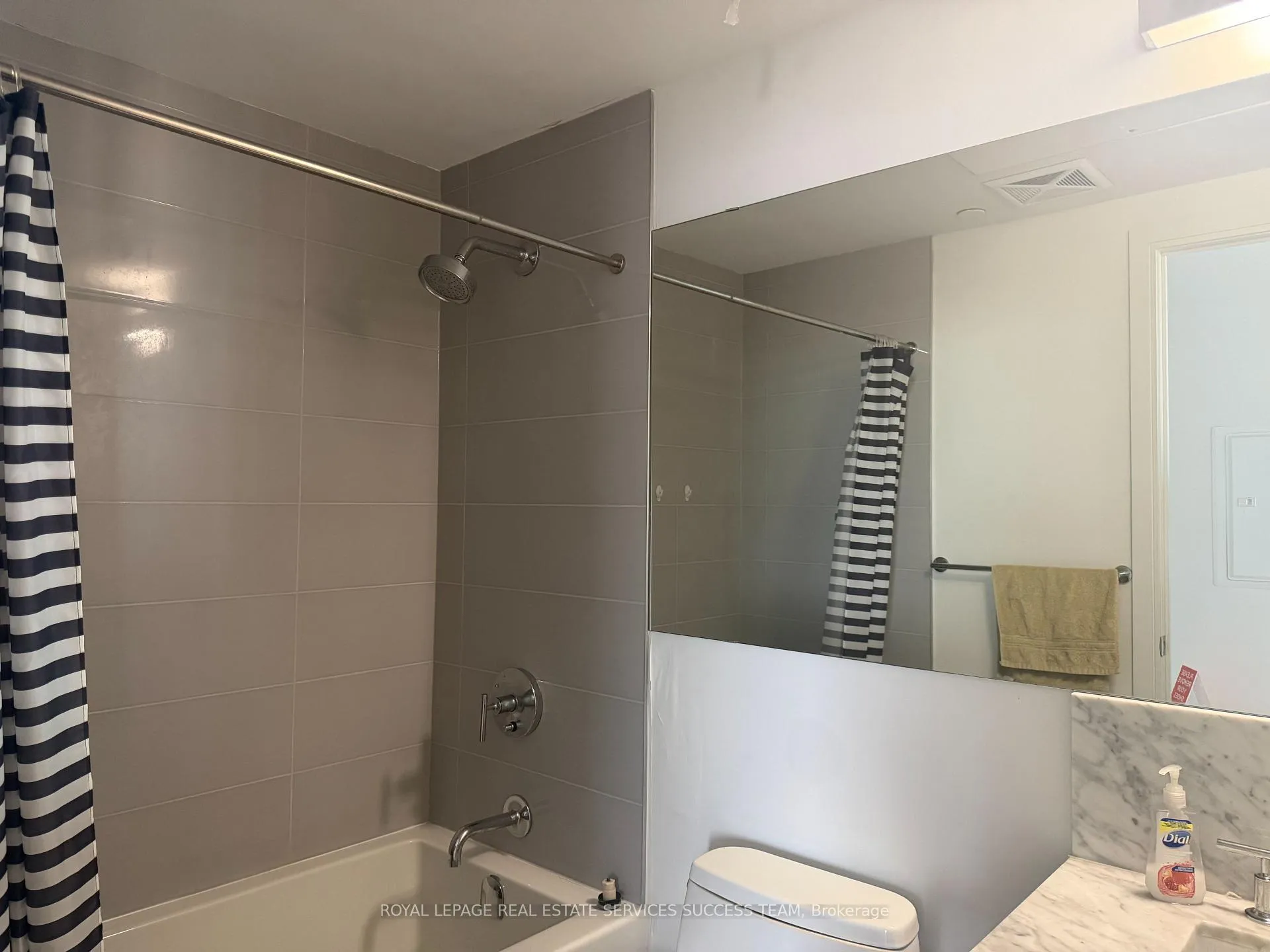 Photo 5 of Unit 4103, 50 Charles Street E, Toronto, Church-Yonge Corridor — HOMEH