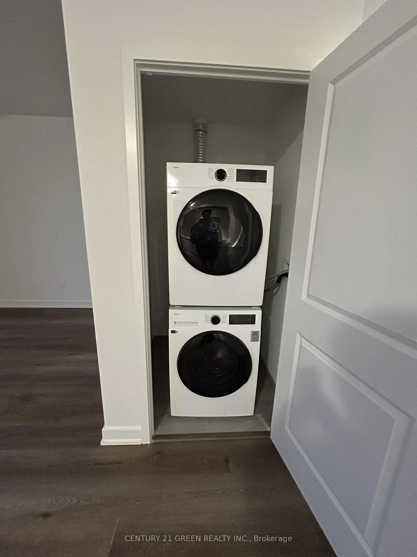 Photo 13 of Unit 504, 2075 Lakeshore Road, Burlington, Brant — HOMEH