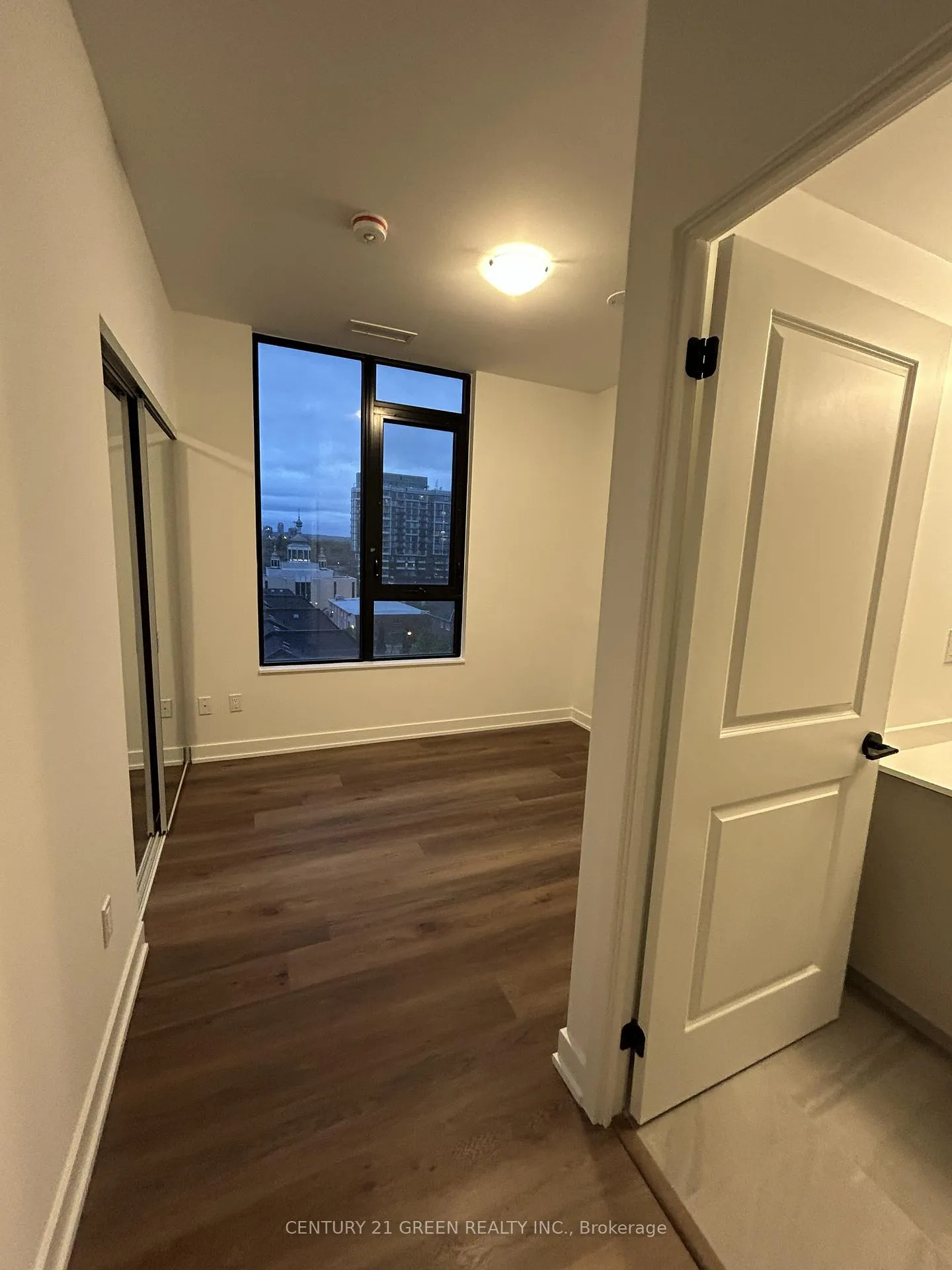 Photo 20 of Unit 504, 2075 Lakeshore Road, Burlington, Brant — HOMEH