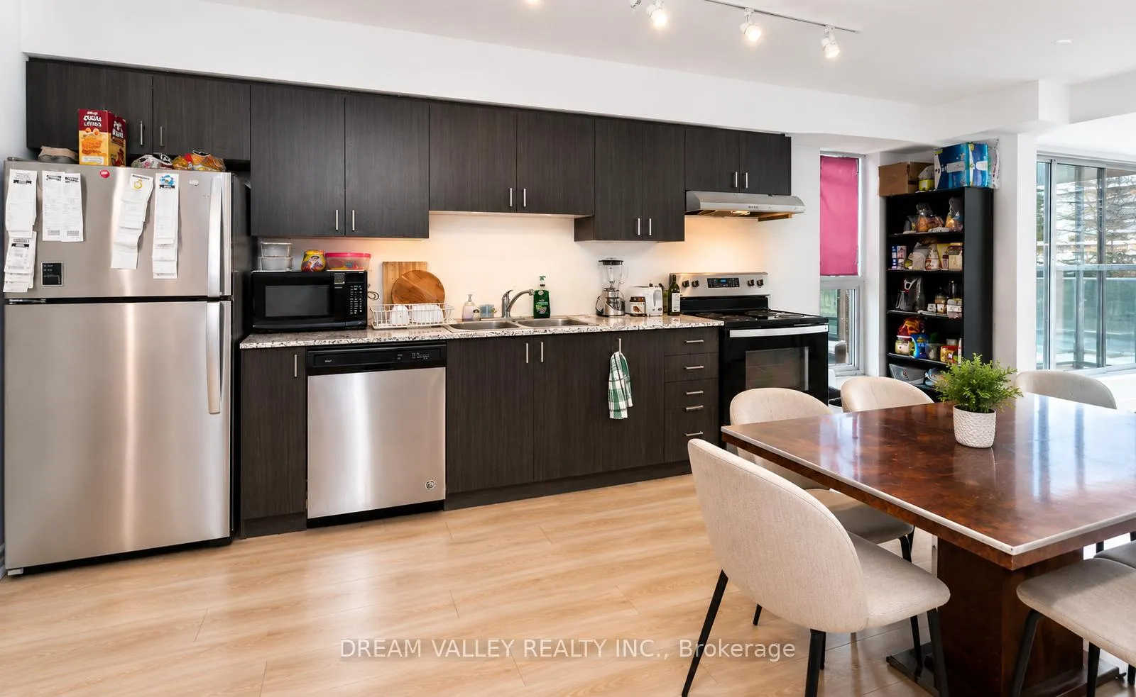 Photo 4 of Unit 209, 1 Falaise Road, Scarborough, West Hill — HOMEH