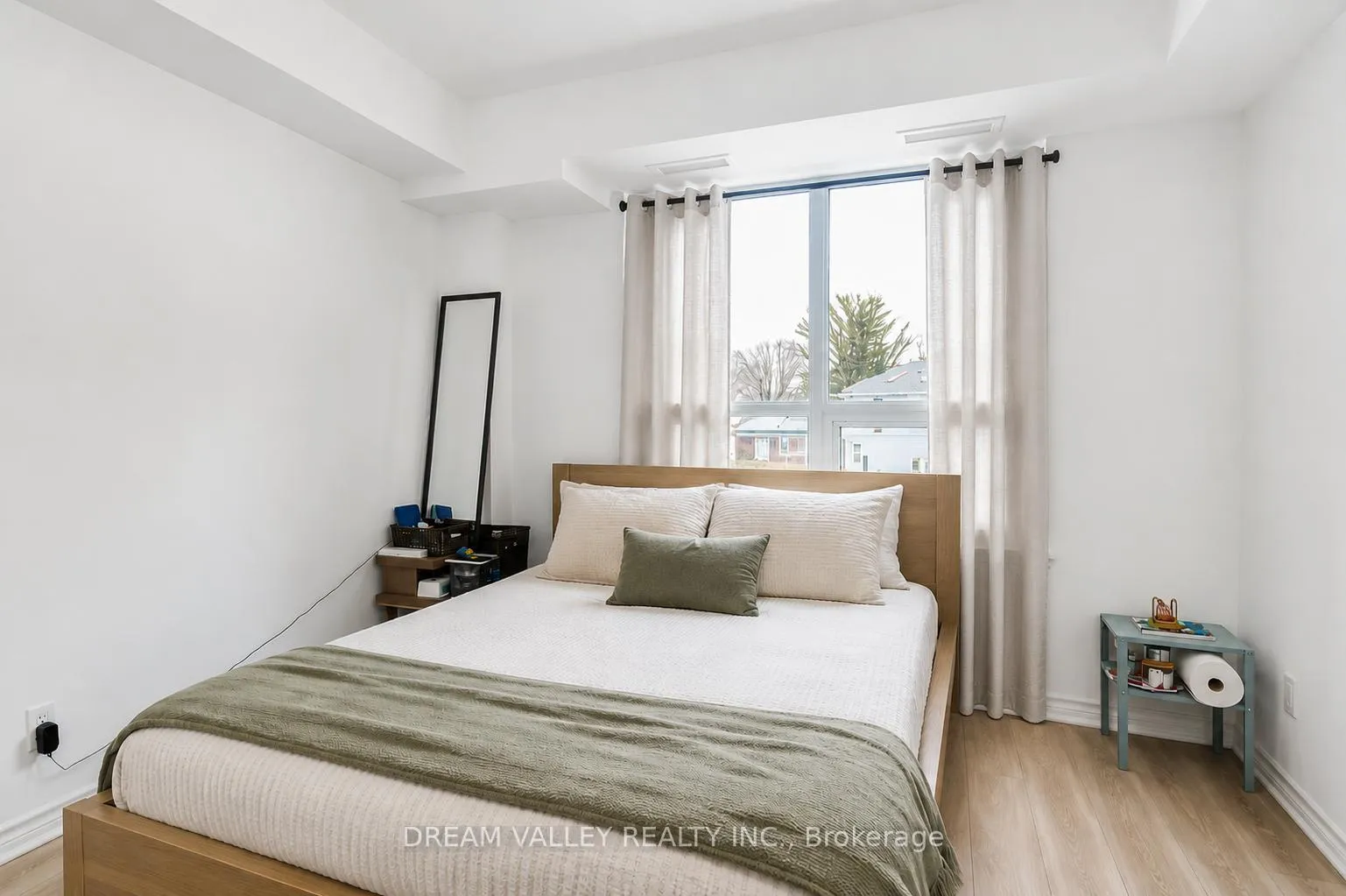 Photo 7 of Unit 209, 1 Falaise Road, Scarborough, West Hill — HOMEH