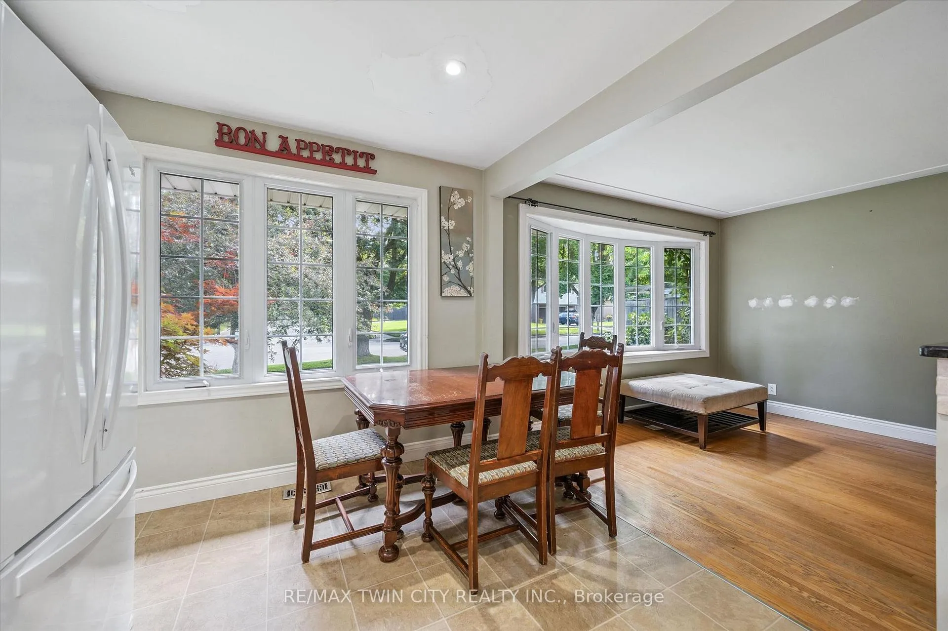 Photo 7 of 107 Queenston Drive, Kitchener — HOMEH