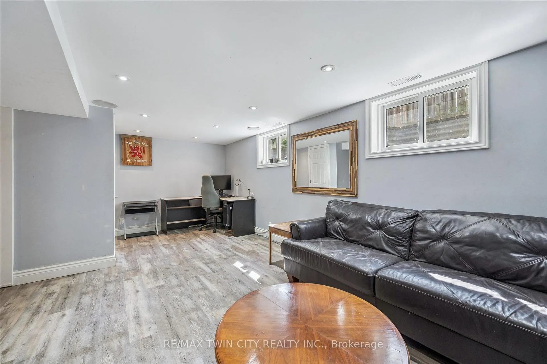 Photo 15 of 107 Queenston Drive, Kitchener — HOMEH