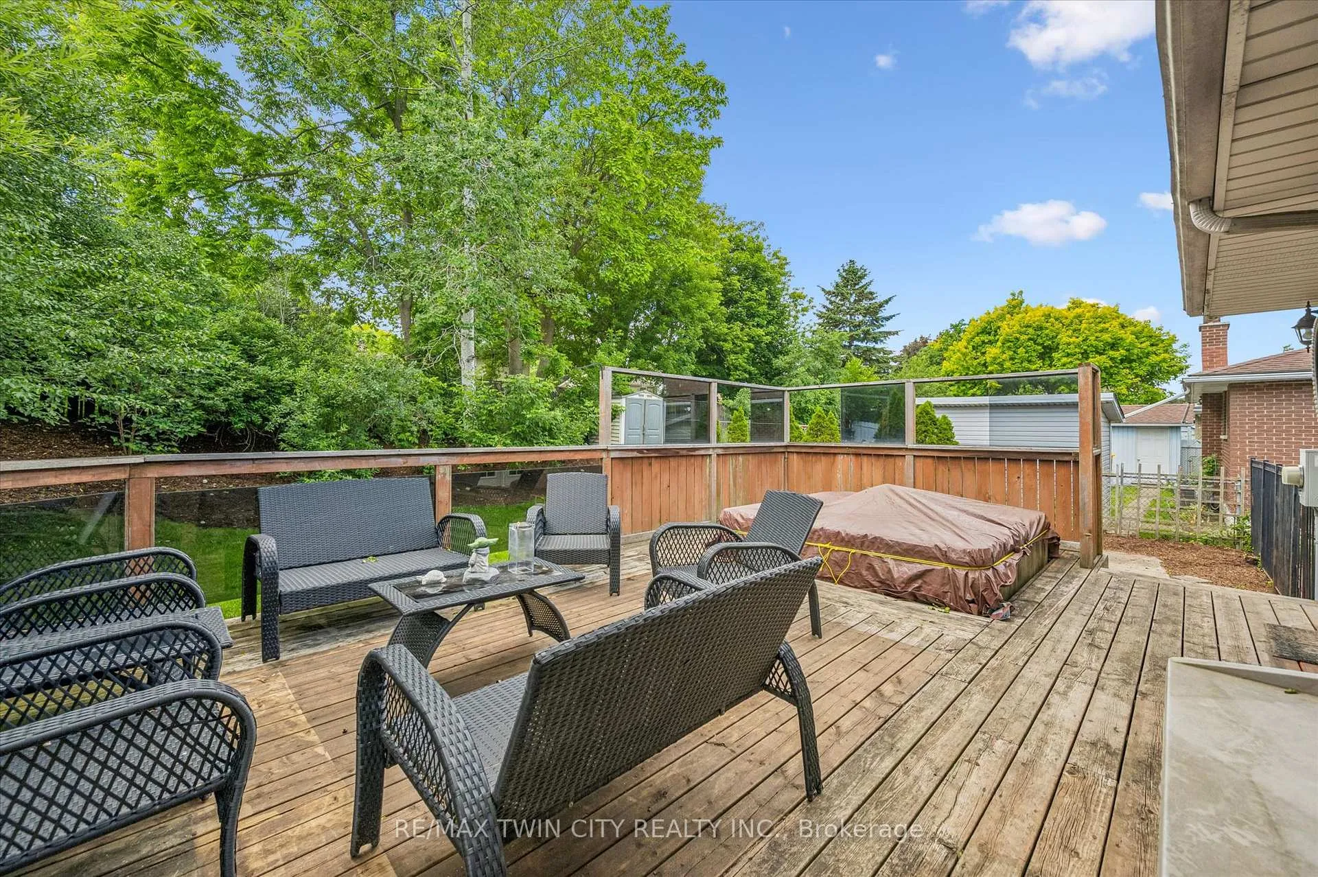 Photo 22 of 107 Queenston Drive, Kitchener — HOMEH
