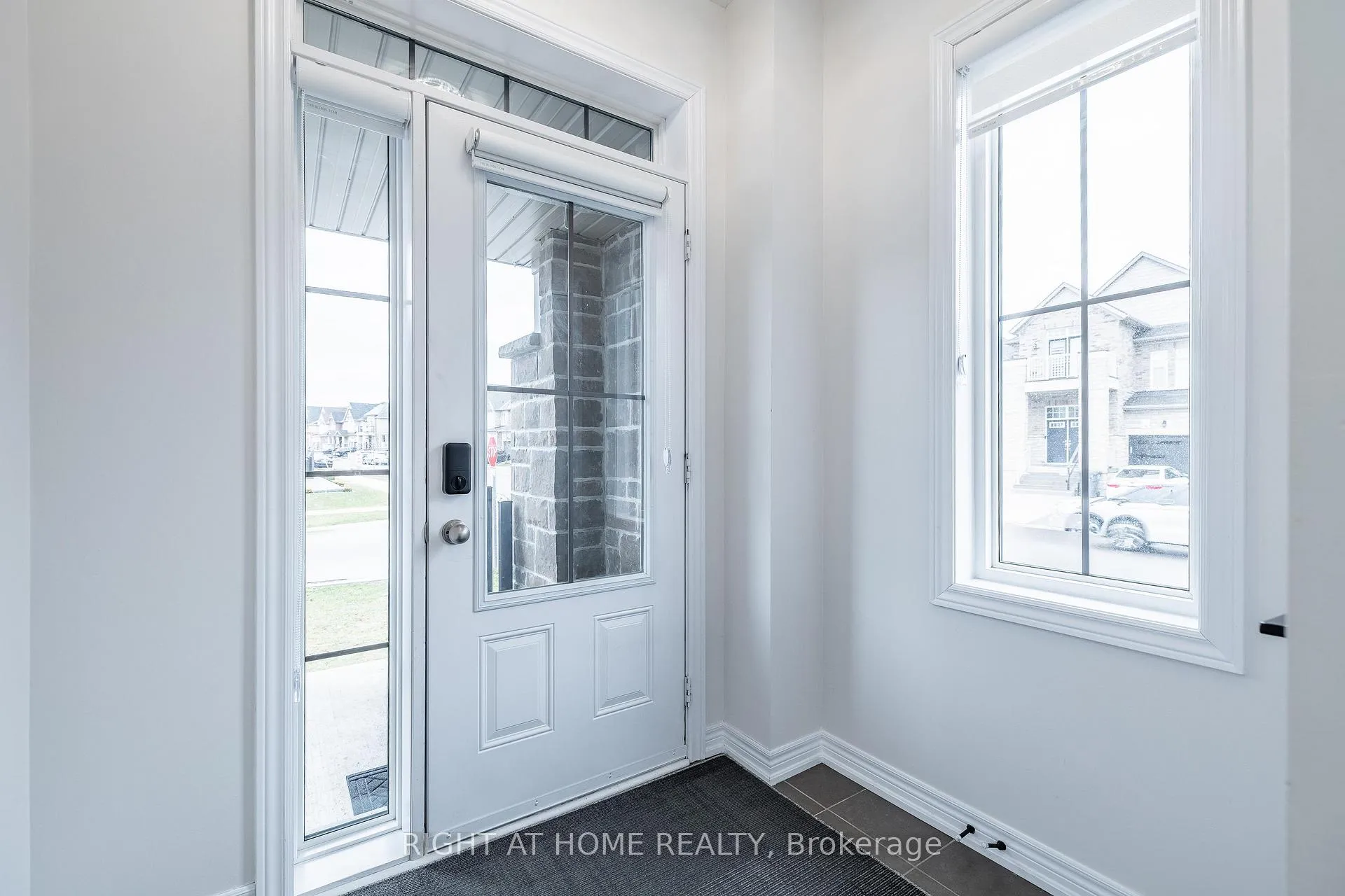 Photo 2 of 133 Benadir Avenue, Caledon, Rural Caledon — HOMEH