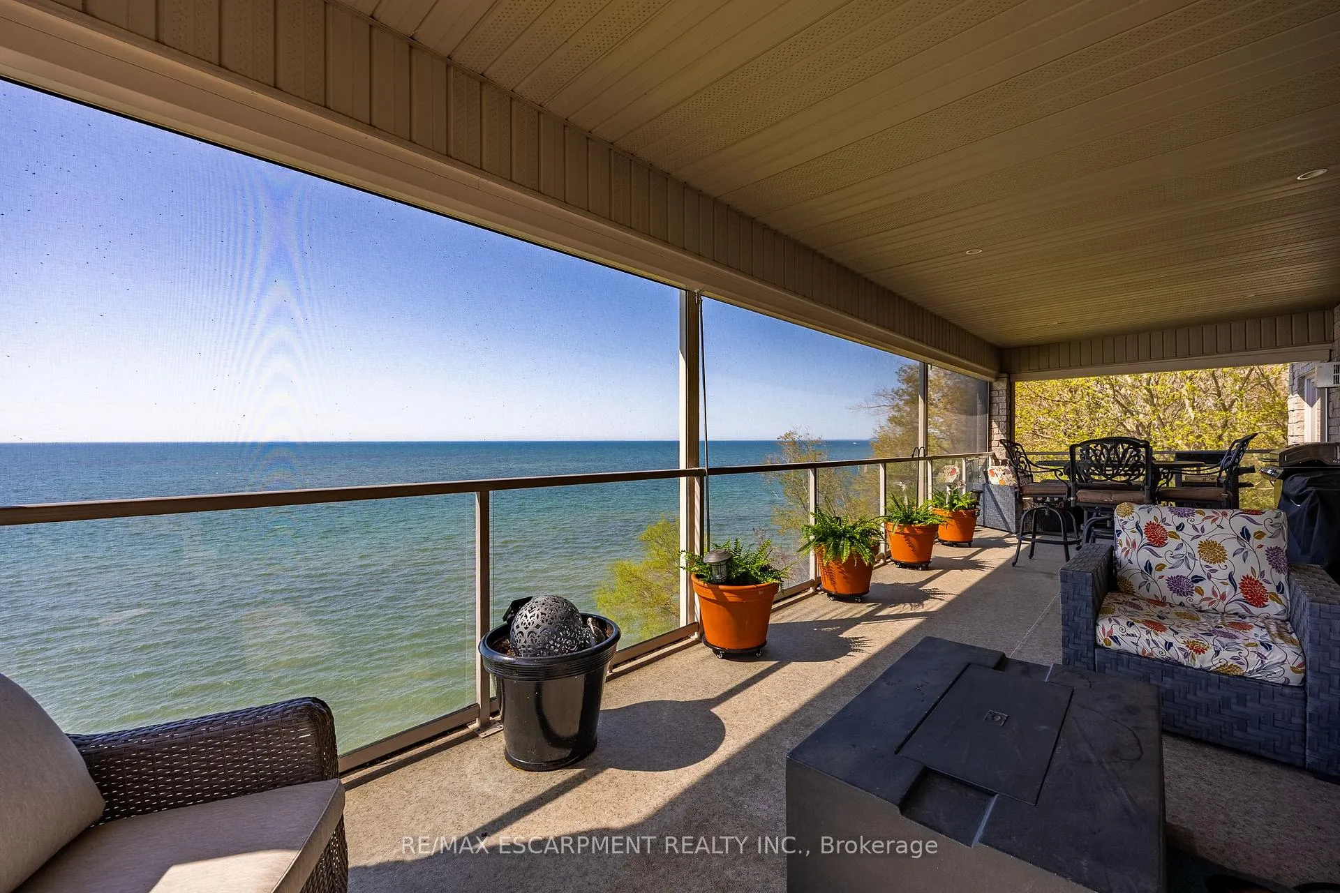 Photo 2 of 140 Brown Street, Norfolk, Port Dover — HOMEH