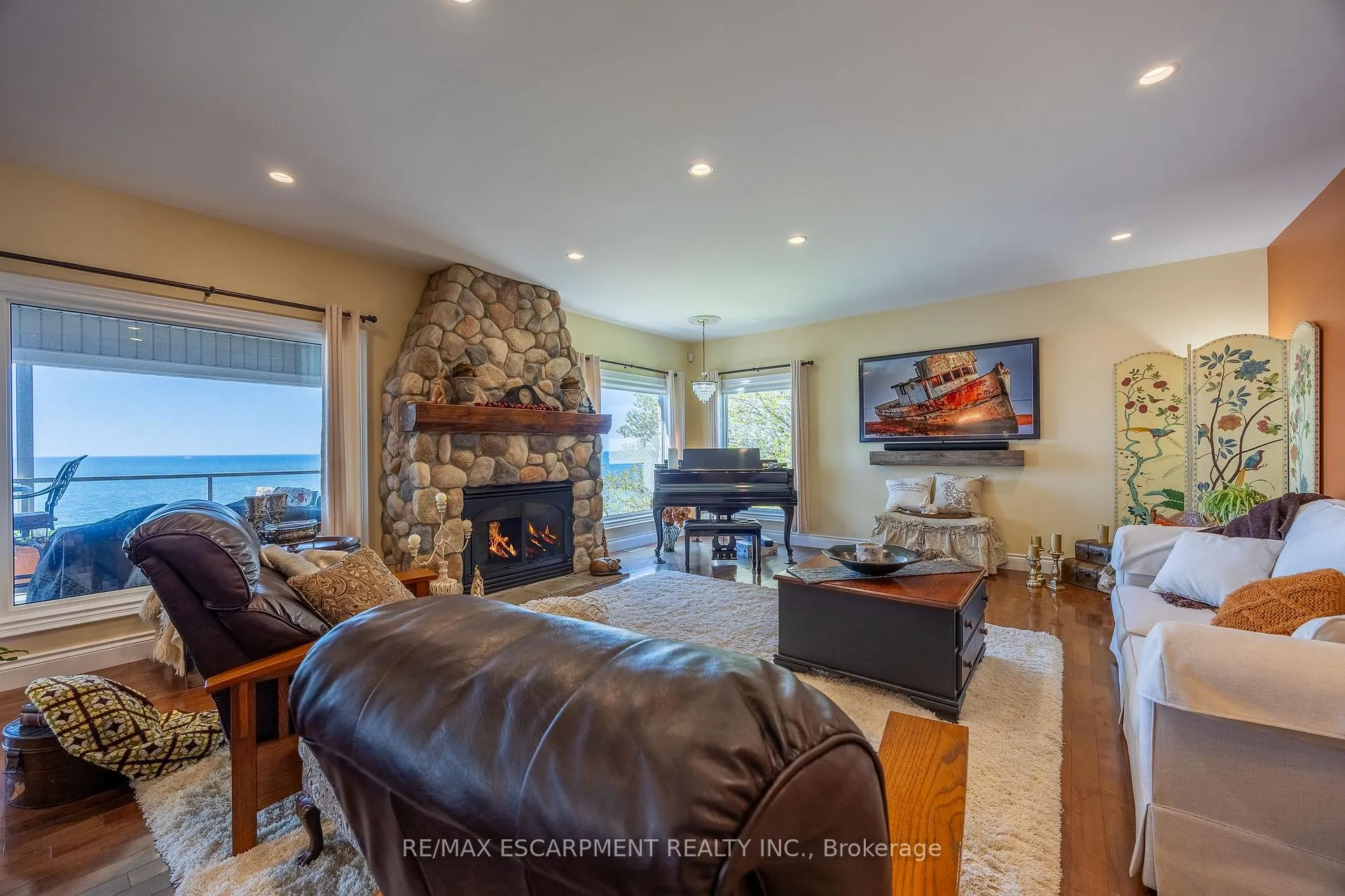 Photo 11 of 140 Brown Street, Norfolk, Port Dover — HOMEH