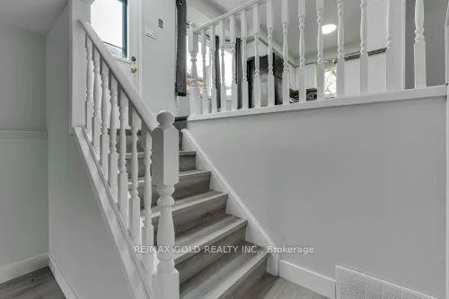 Photo 11 of 83 Speight Crescent, London, East E — HOMEH