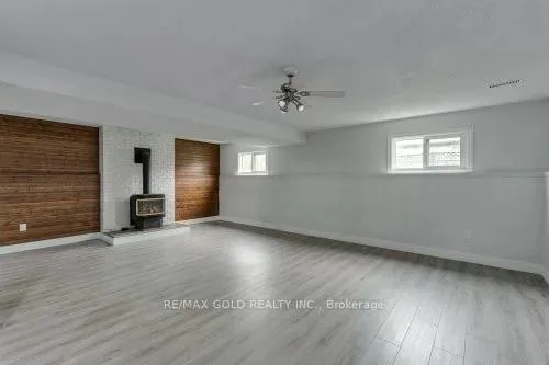 Photo 12 of 83 Speight Crescent, London, East E — HOMEH