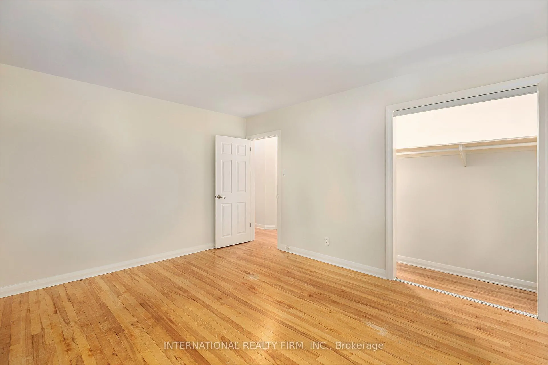 Photo 20 of 323 Lanark Avenue N, Ottawa, Westboro North — HOMEH