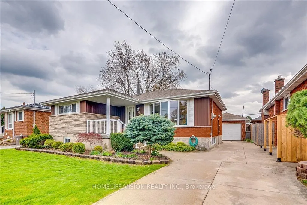 Photo 1 of Unit Upper, 16 Nova Drive, Hamilton, Huntington — HOMEH
