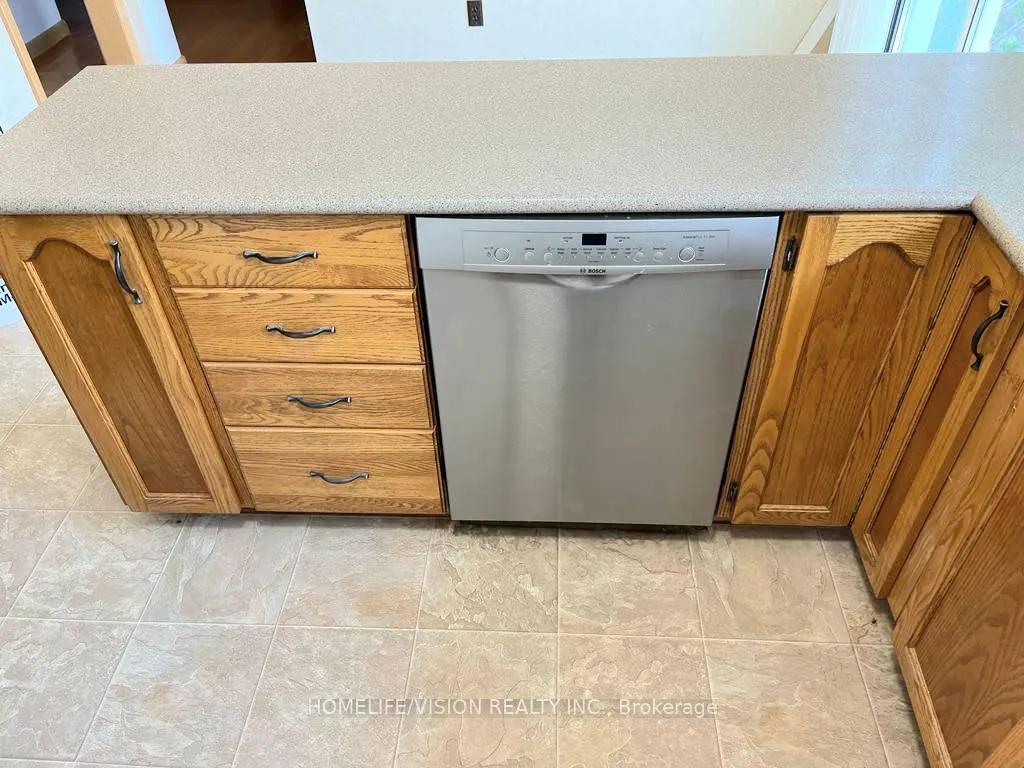 Photo 13 of Unit Upper, 16 Nova Drive, Hamilton, Huntington — HOMEH