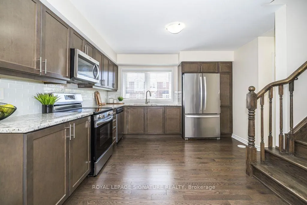 Photo 13 of 52 Deans Drive, Scarborough, Clairlea-Birchmount — HOMEH