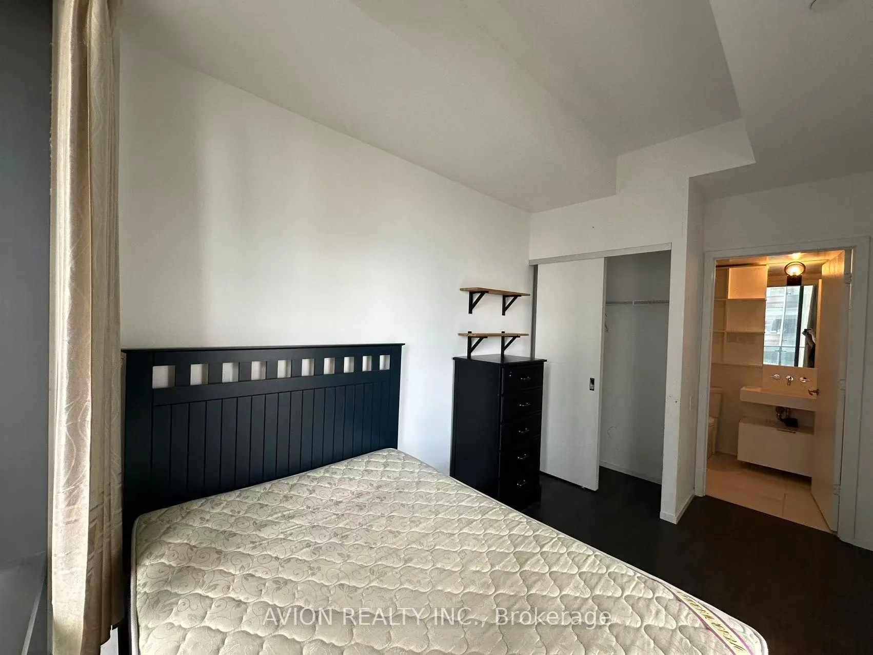 Photo 8 of Unit 2502, 5 St Joseph Street, Toronto, Bay Street Corridor — HOMEH