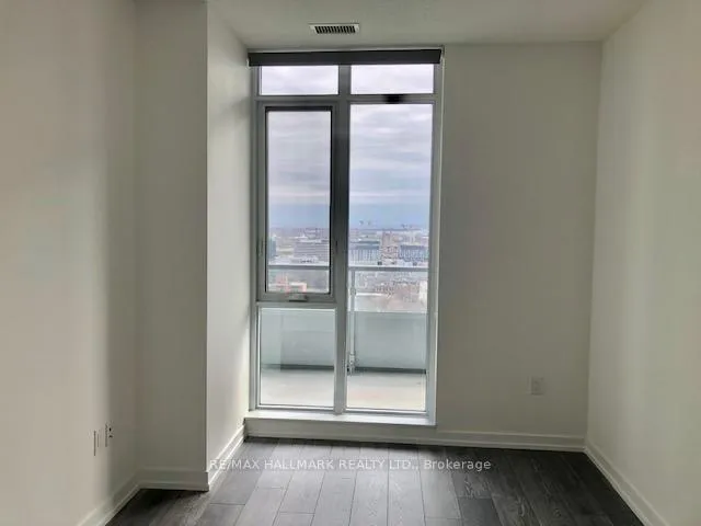Photo 10 of Unit 2004, 225 Sumach Street, Toronto, Regent Park — HOMEH