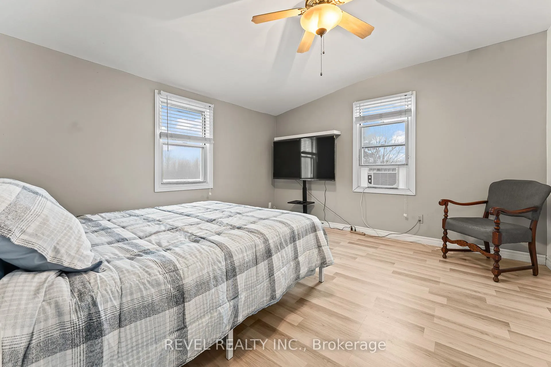 Photo 16 of 1407 Kottmeier Road, Thorold, Hurricane/Merrittville — HOMEH