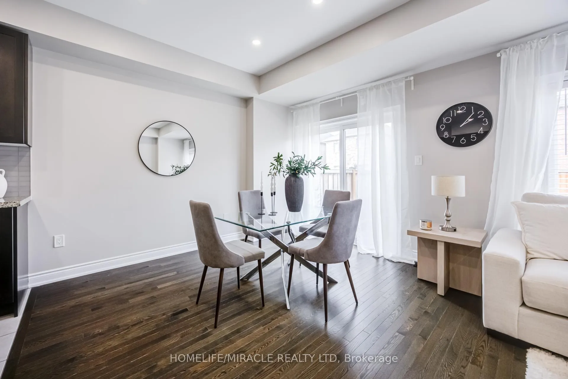 Photo 14 of 16 Arnold Crescent, New Tecumseth, Alliston — HOMEH