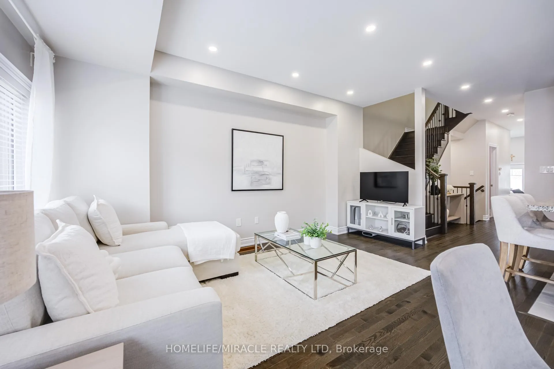 Photo 18 of 16 Arnold Crescent, New Tecumseth, Alliston — HOMEH