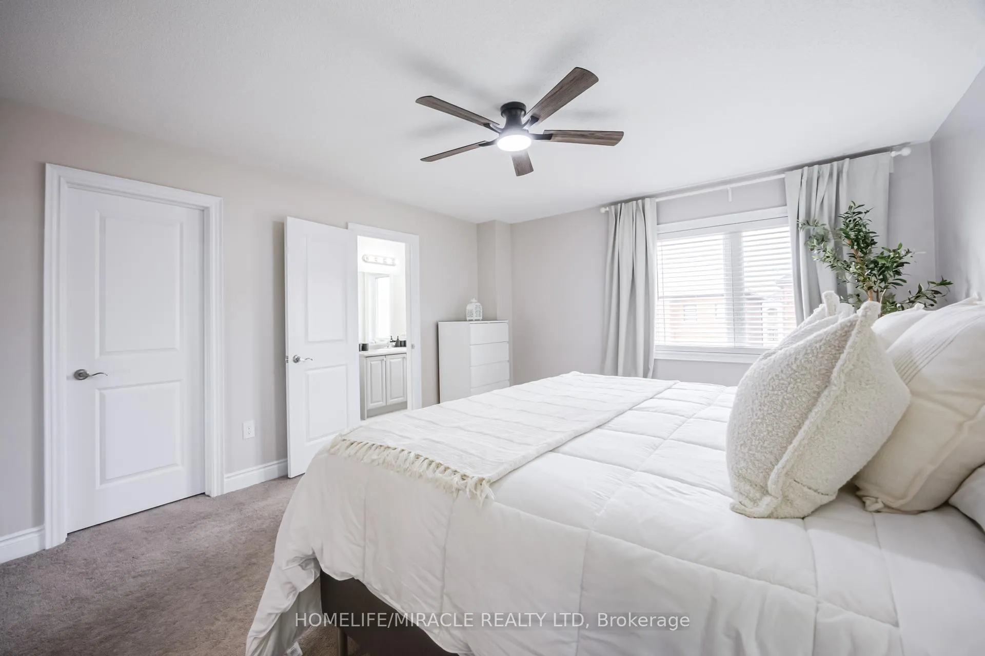 Photo 31 of 16 Arnold Crescent, New Tecumseth, Alliston — HOMEH