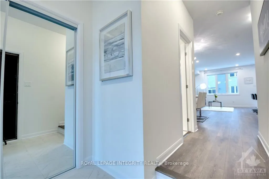 Photo 4 of 247 Clonrush Way, Ottawa, Kanata - Kanata Lakes/Heritage Hills — HOMEH