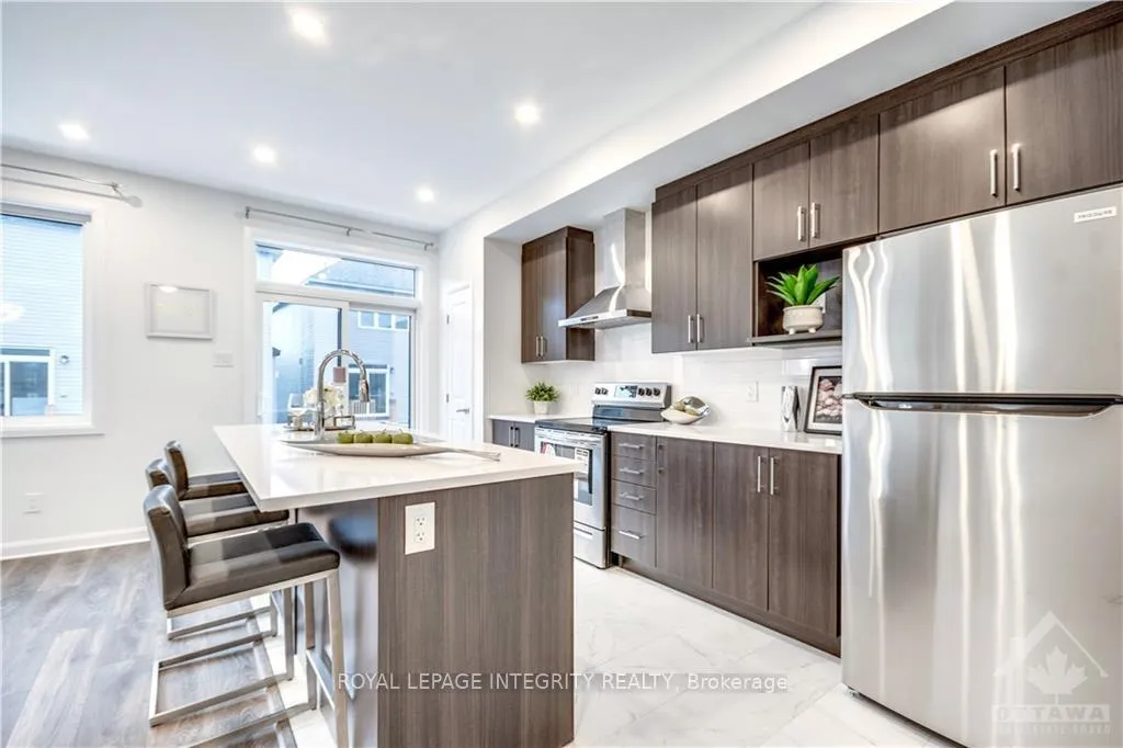Photo 11 of 247 Clonrush Way, Ottawa, Kanata - Kanata Lakes/Heritage Hills — HOMEH