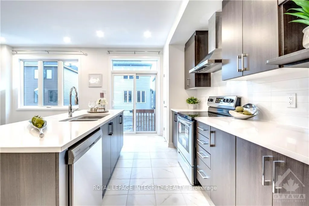 Photo 12 of 247 Clonrush Way, Ottawa, Kanata - Kanata Lakes/Heritage Hills — HOMEH