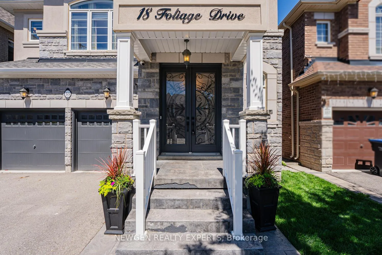 Photo 3 of 18 Foliage Drive, Brampton, Northwest Brampton — HOMEH