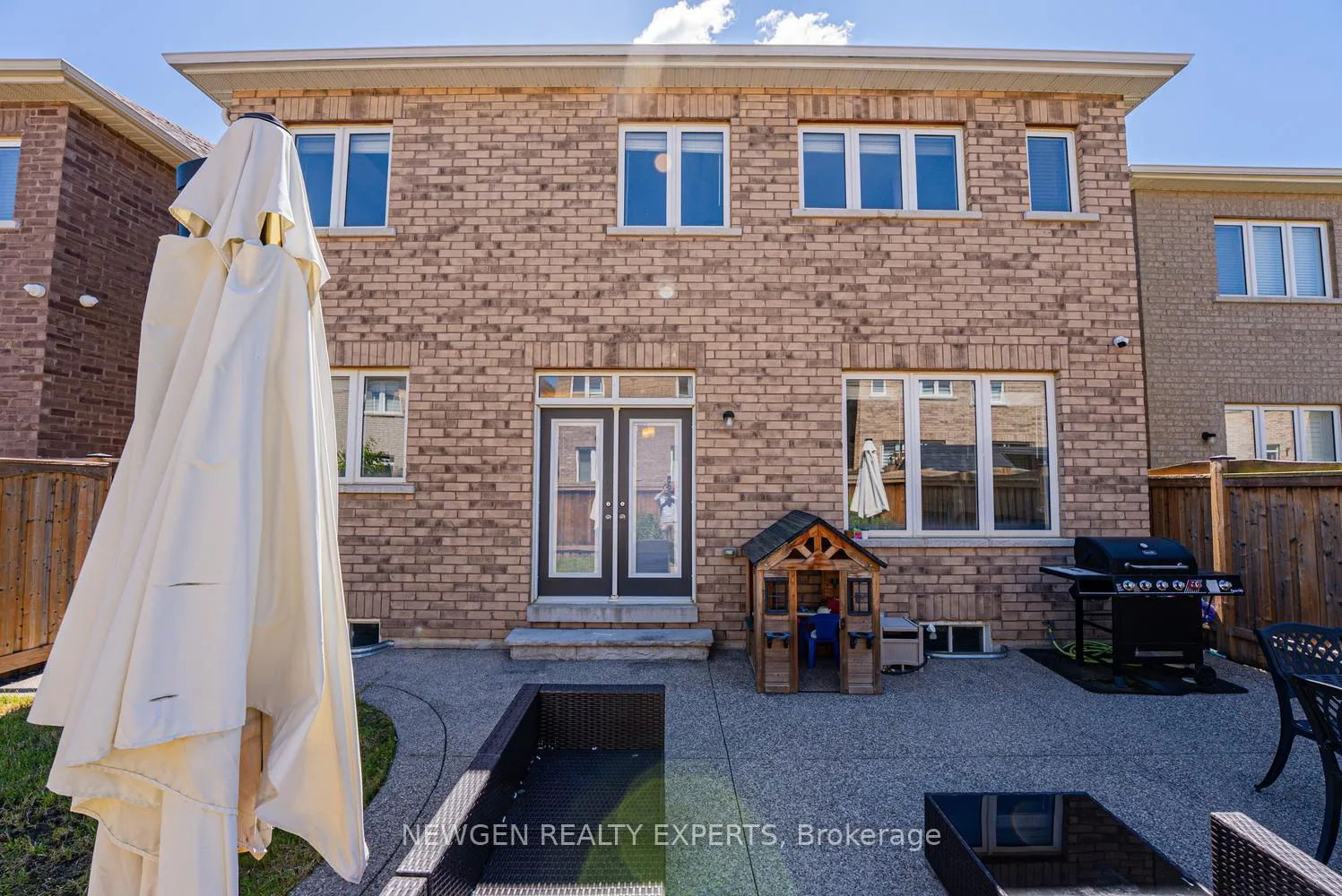 Photo 44 of 18 Foliage Drive, Brampton, Northwest Brampton — HOMEH
