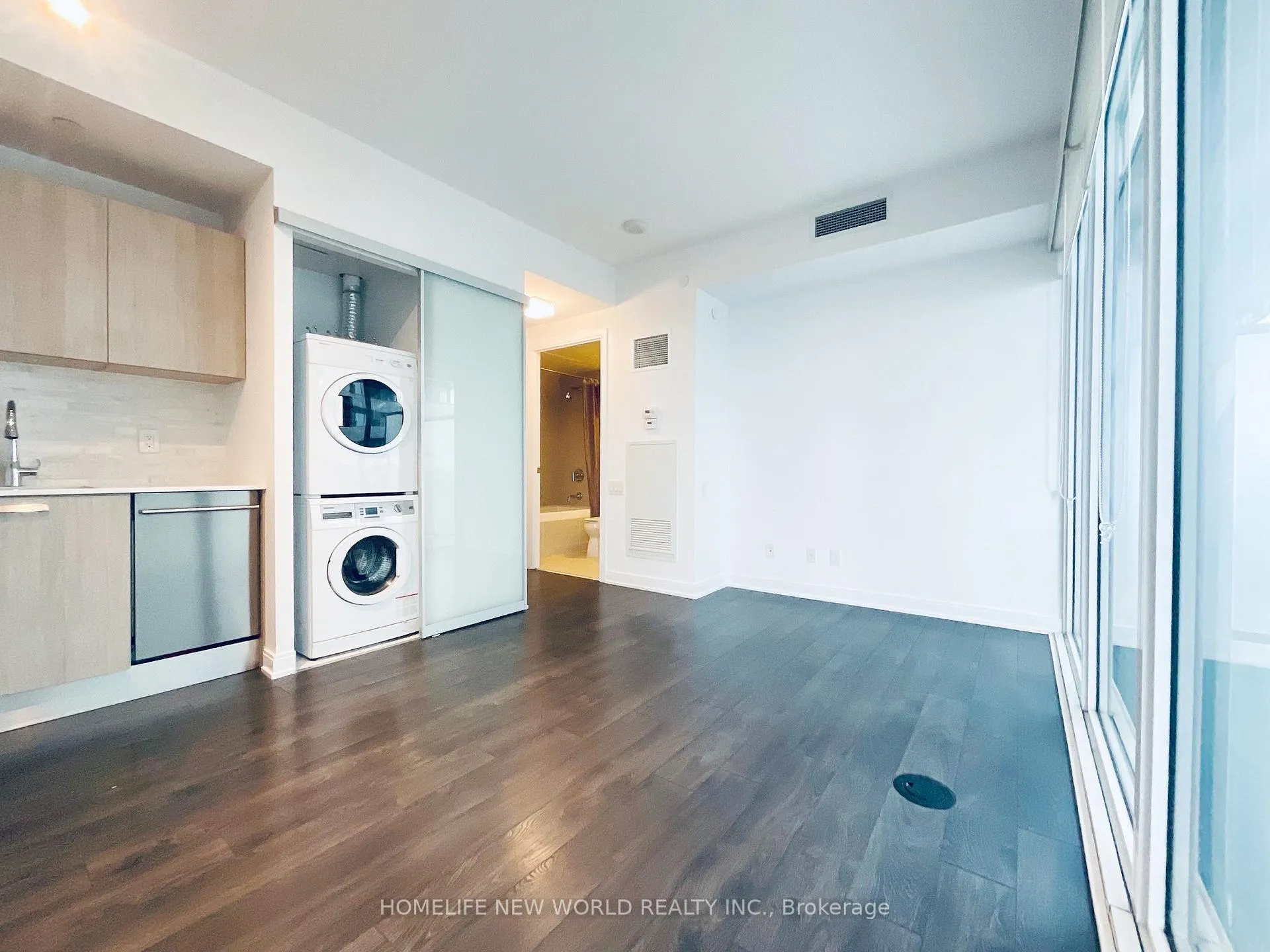 Photo 4 of Unit 3309, 42 Charles Street E, Toronto, Church-Yonge Corridor — HOMEH