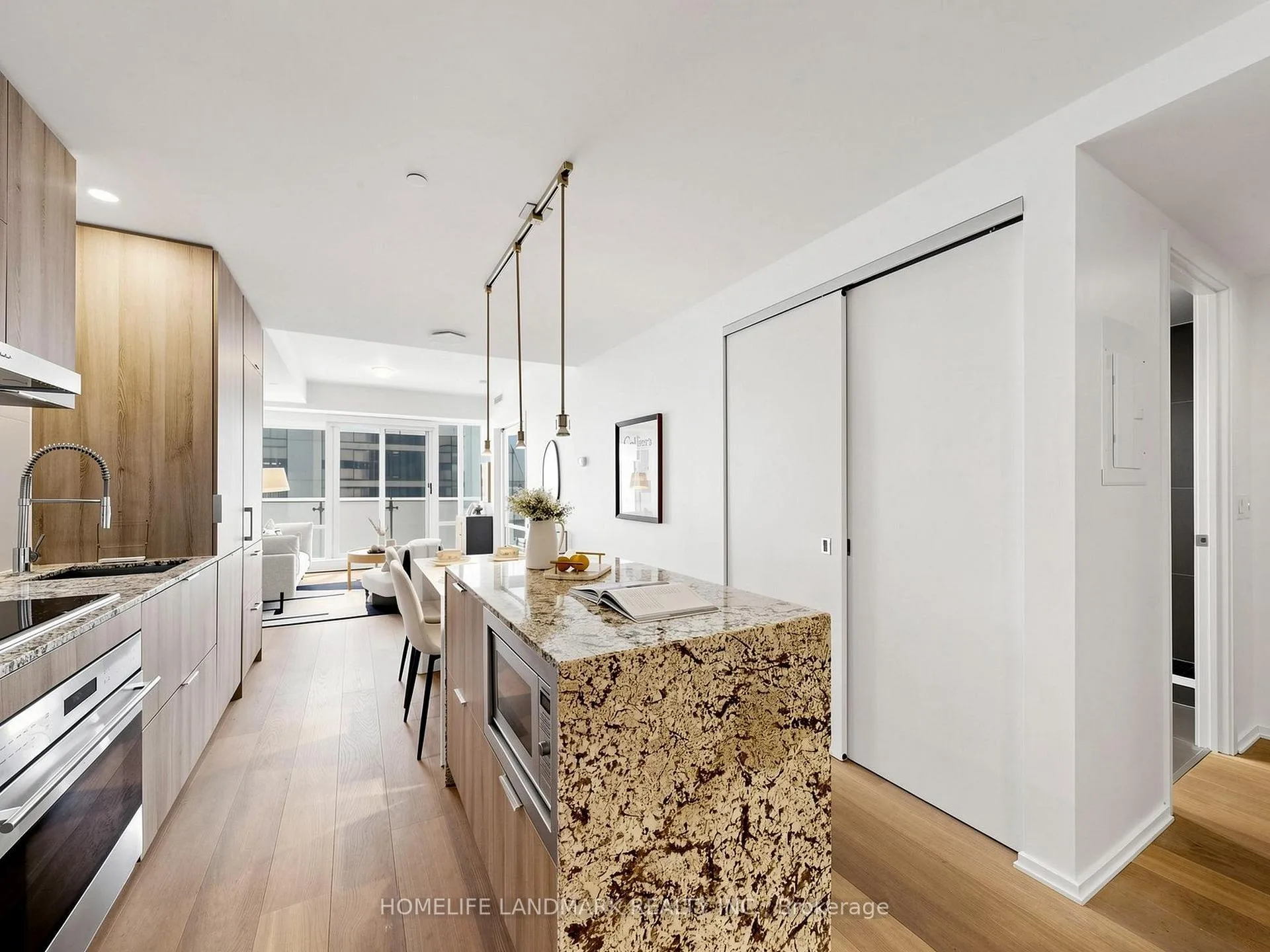 Photo 12 of Unit 6608, 1 bloor Street E, Toronto, Church-Yonge Corridor — HOMEH