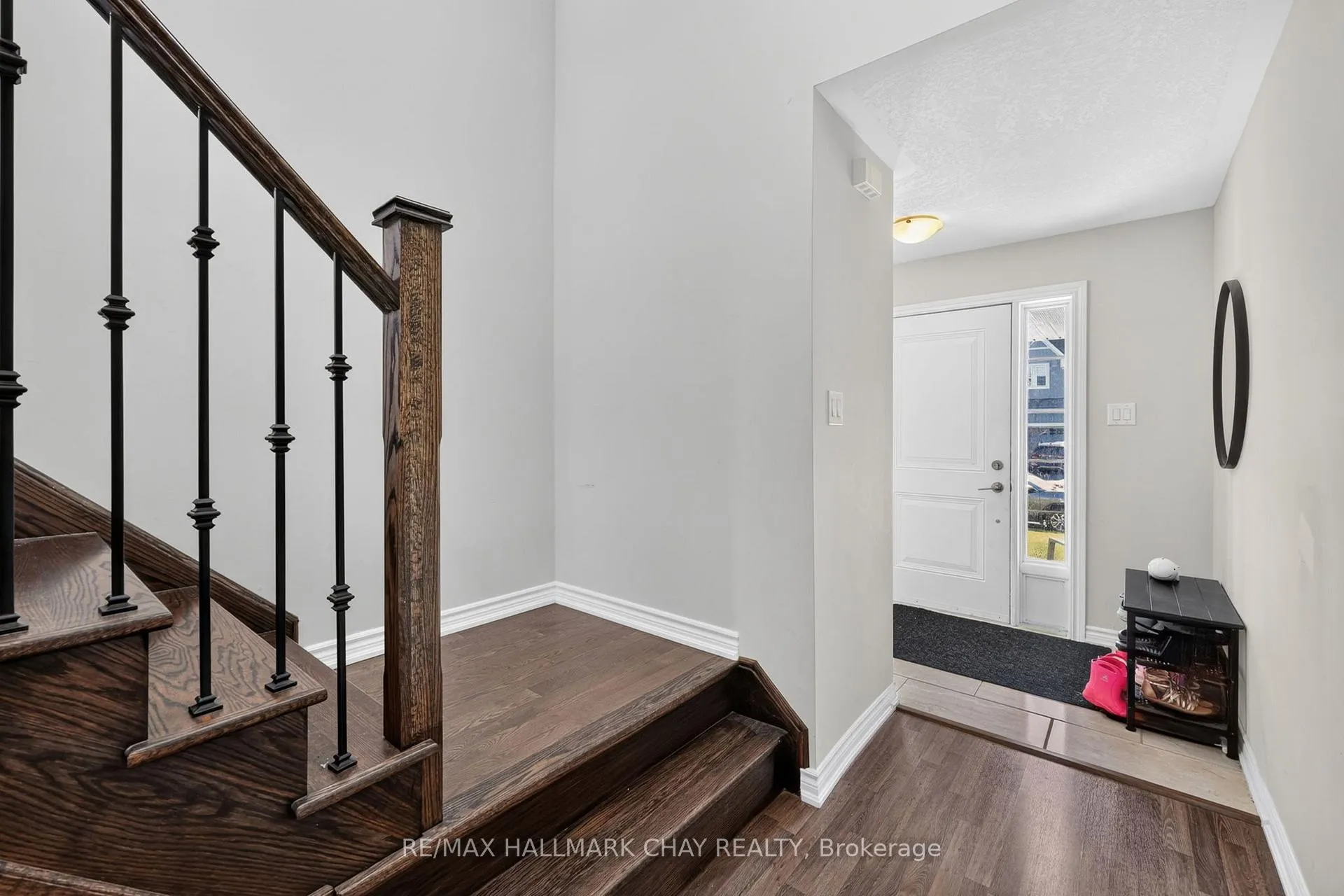 Photo 6 of 32 Jones Street, New Tecumseth, Alliston — HOMEH