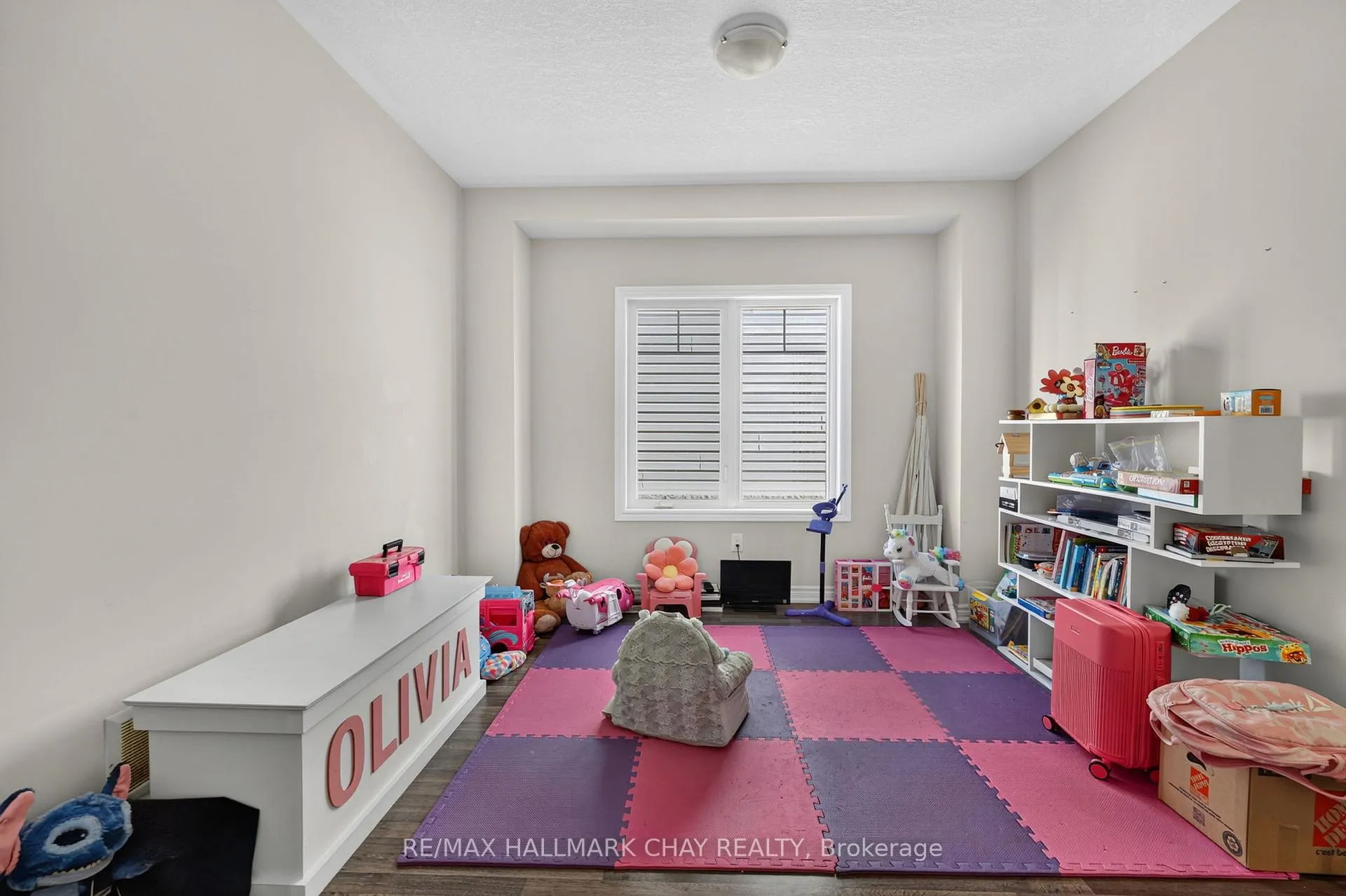 Photo 8 of 32 Jones Street, New Tecumseth, Alliston — HOMEH