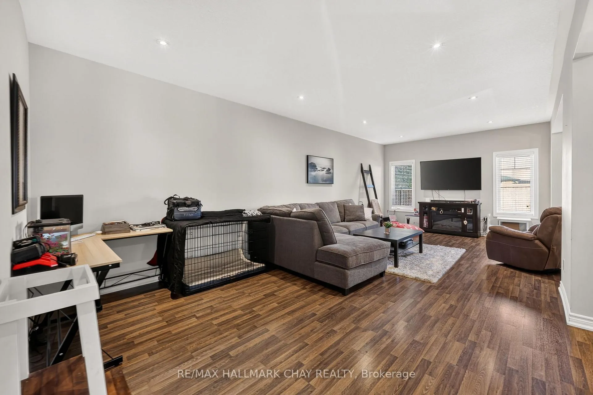 Photo 10 of 32 Jones Street, New Tecumseth, Alliston — HOMEH