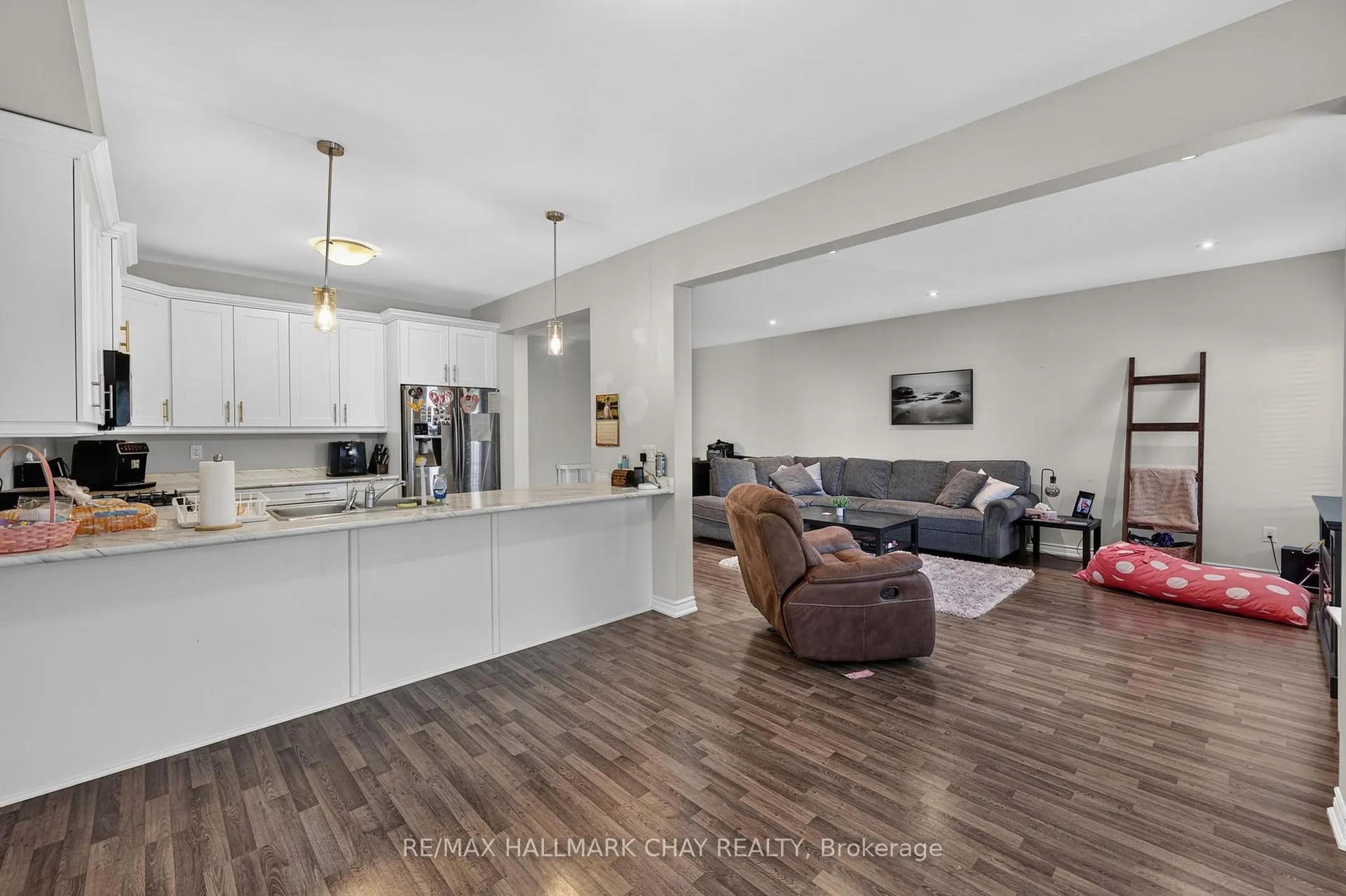 Photo 17 of 32 Jones Street, New Tecumseth, Alliston — HOMEH