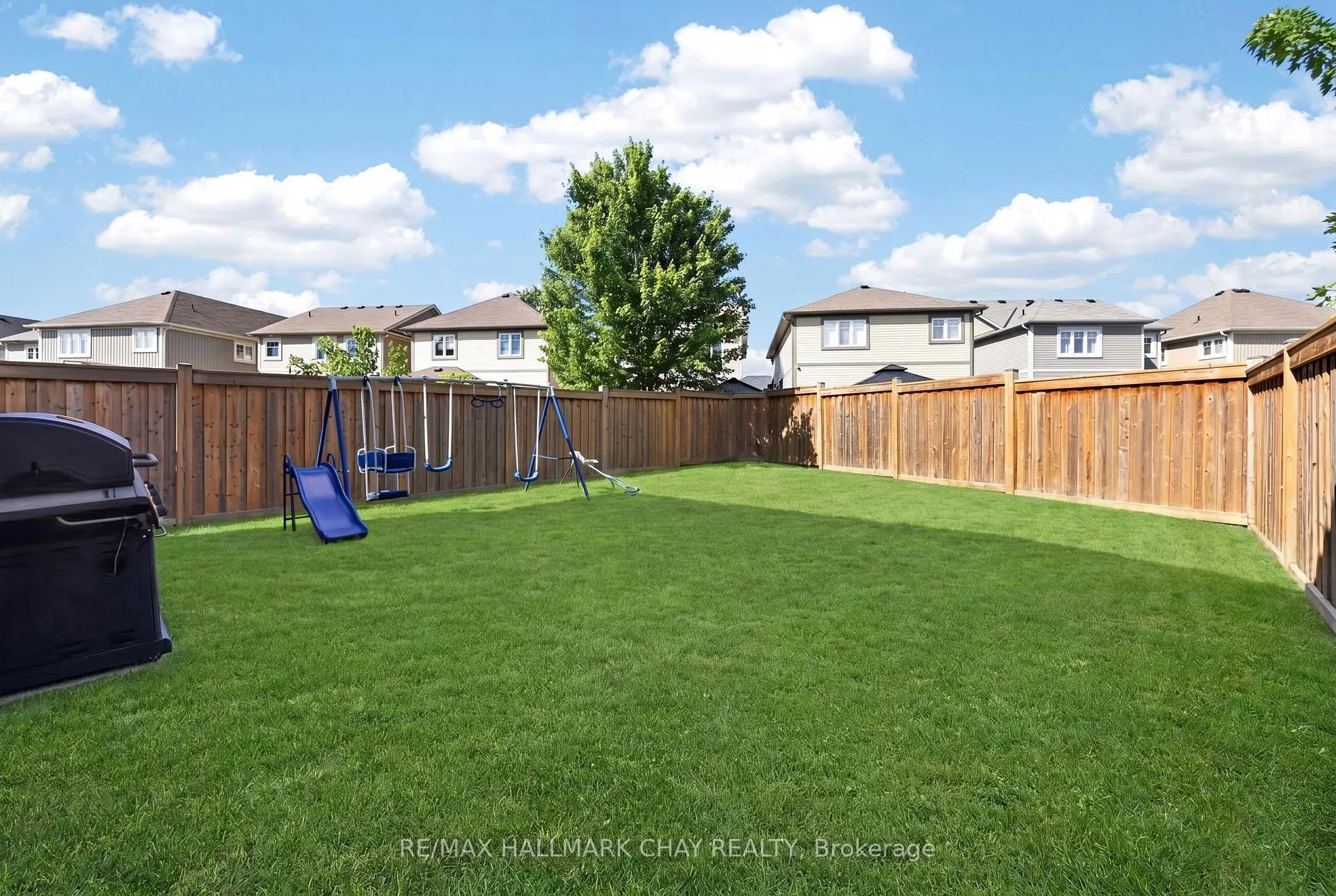 Photo 36 of 32 Jones Street, New Tecumseth, Alliston — HOMEH
