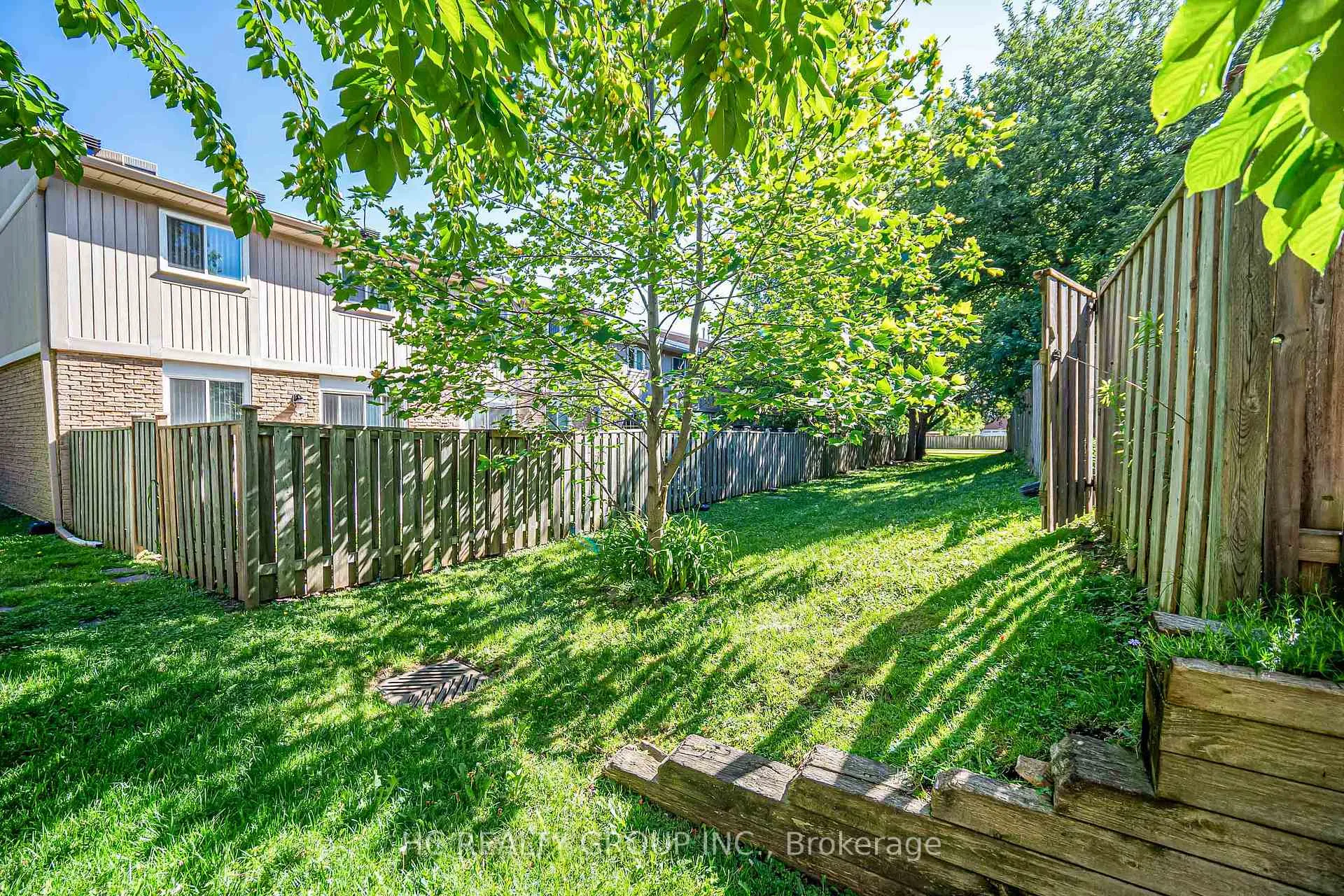 Photo 32 of Unit 109, 1280 Bridletowne Circle, Scarborough, L'Amoreaux — HOMEH