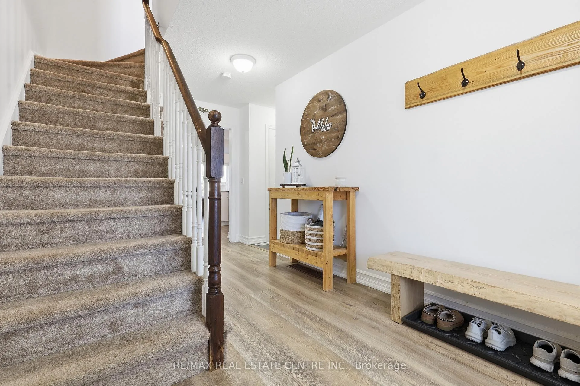 Photo 8 of 808 Cook Crescent, Shelburne — HOMEH